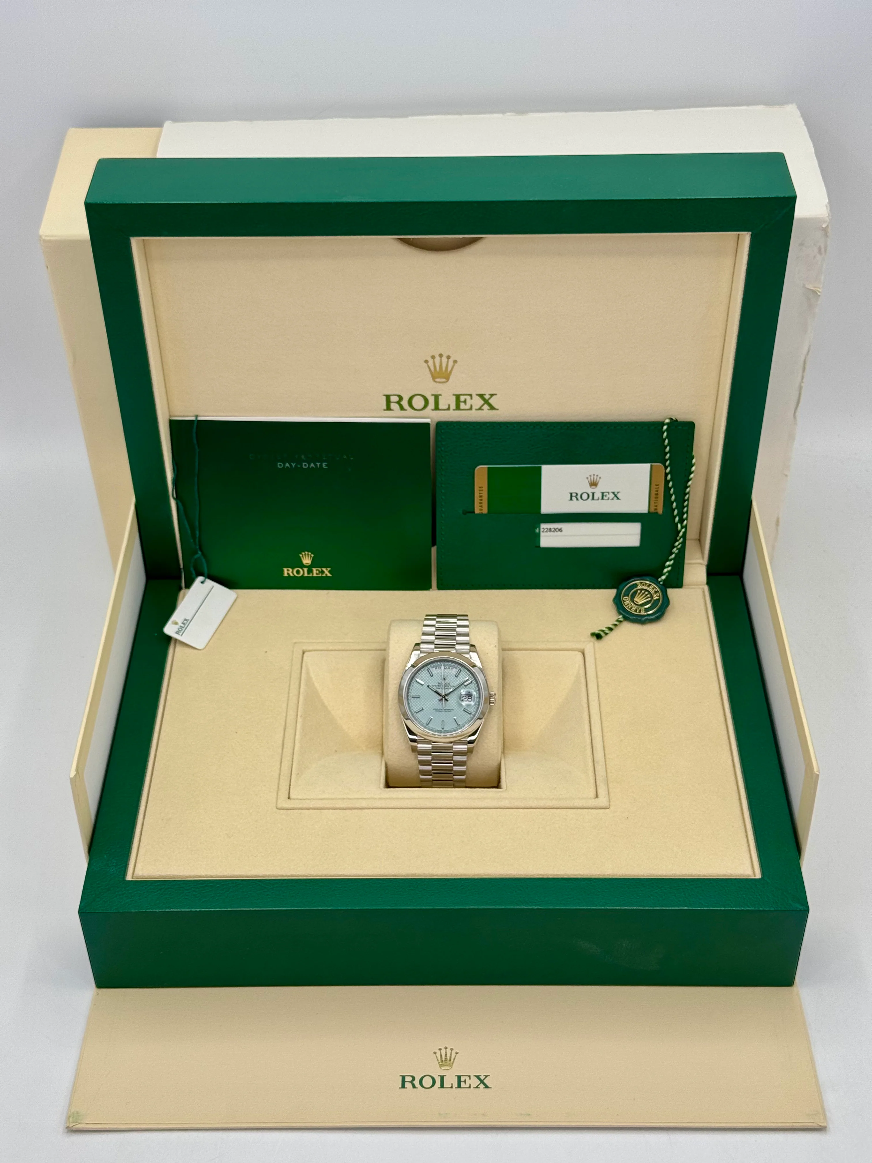 2018 Rolex Day-Date 40mm 228206 Platinum Blue Motif Dial - Image 9