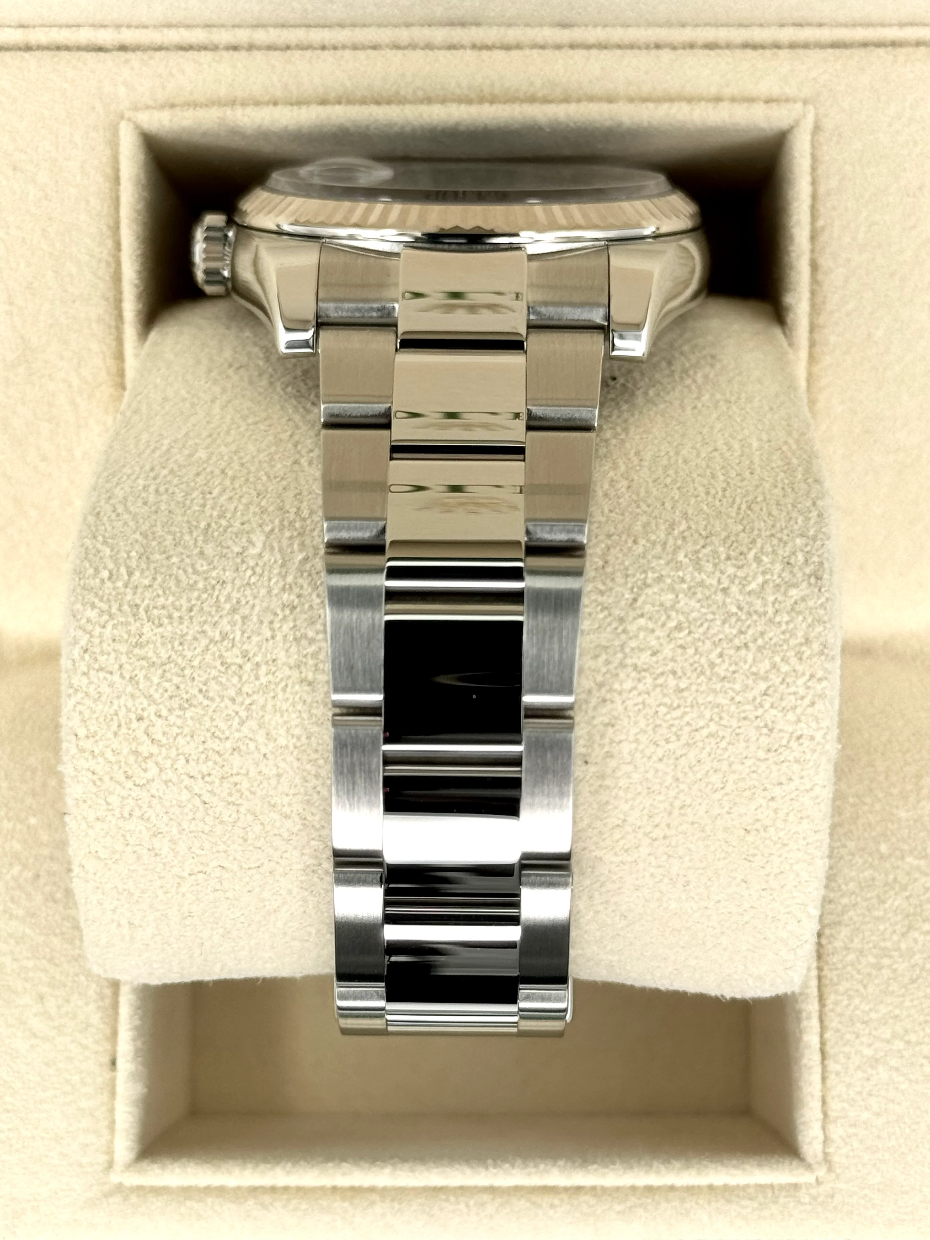 2018 Rolex Datejust 36mm 116234 Stainless Steel Oyster Blue Dial - Image 4