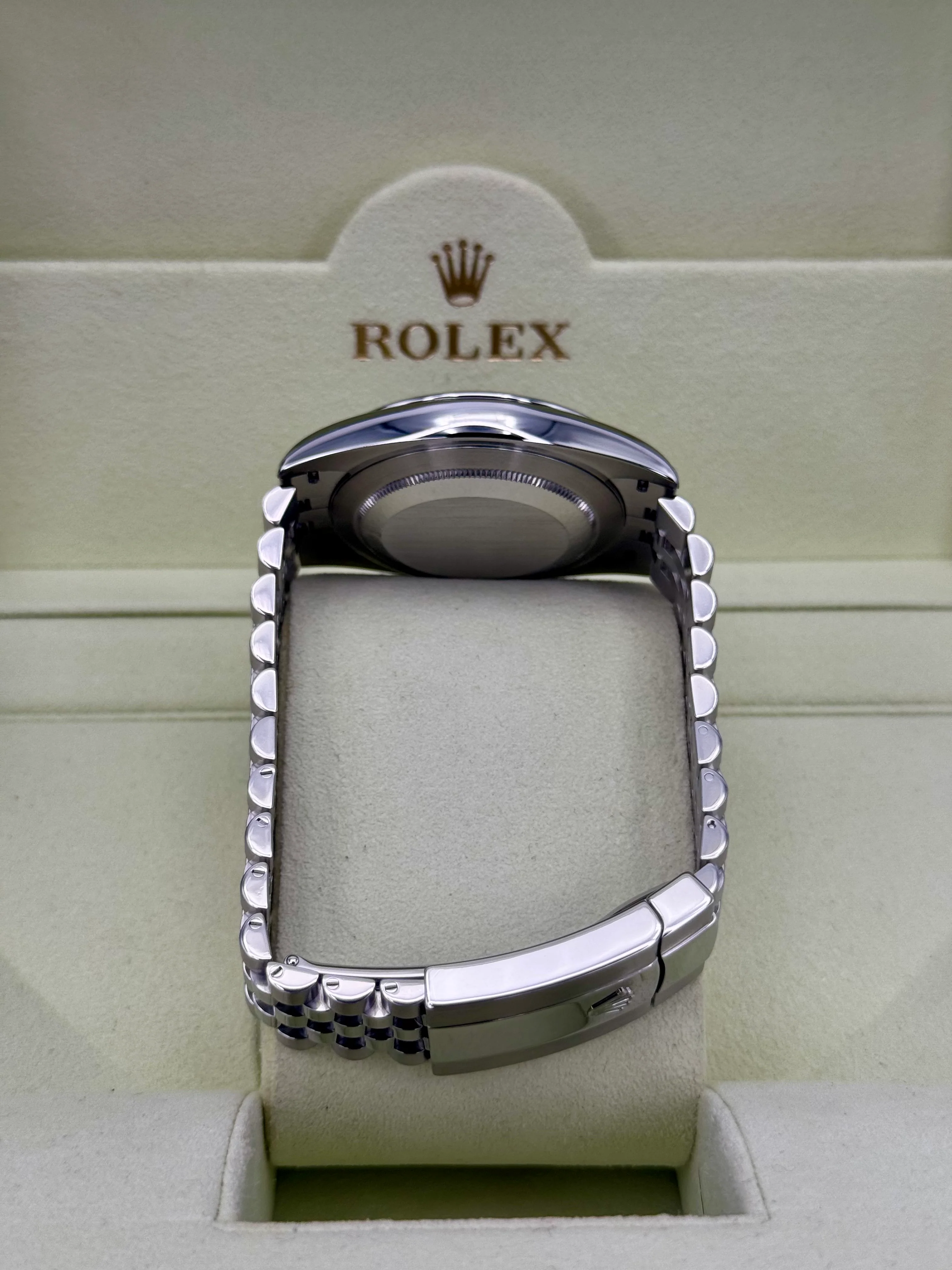 2018 Rolex Datejust 41mm 126300 Stainless Steel Jubilee Black Dial - Image 10