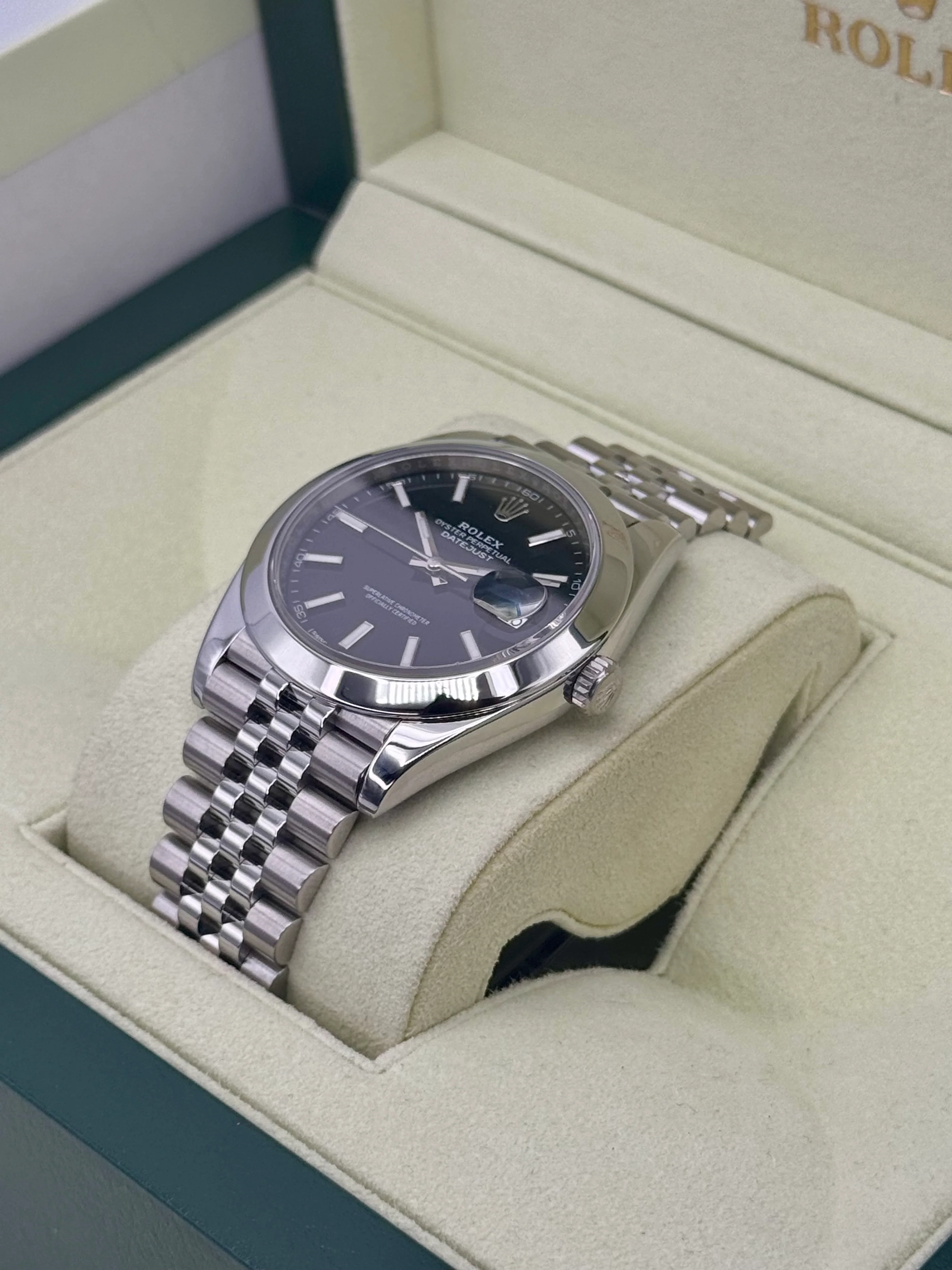 2018 Rolex Datejust 41mm 126300 Stainless Steel Jubilee Black Dial - Image 5