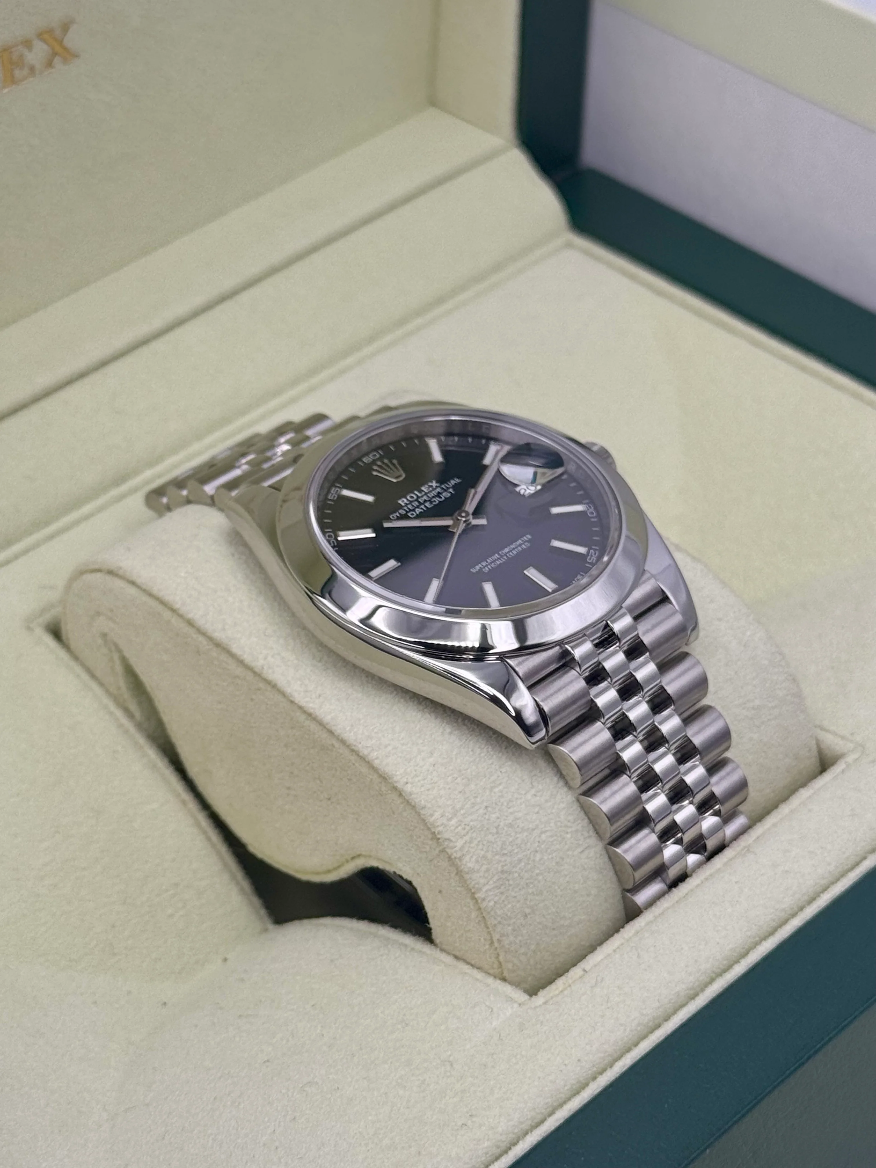 2018 Rolex Datejust 41mm 126300 Stainless Steel Jubilee Black Dial - Image 6