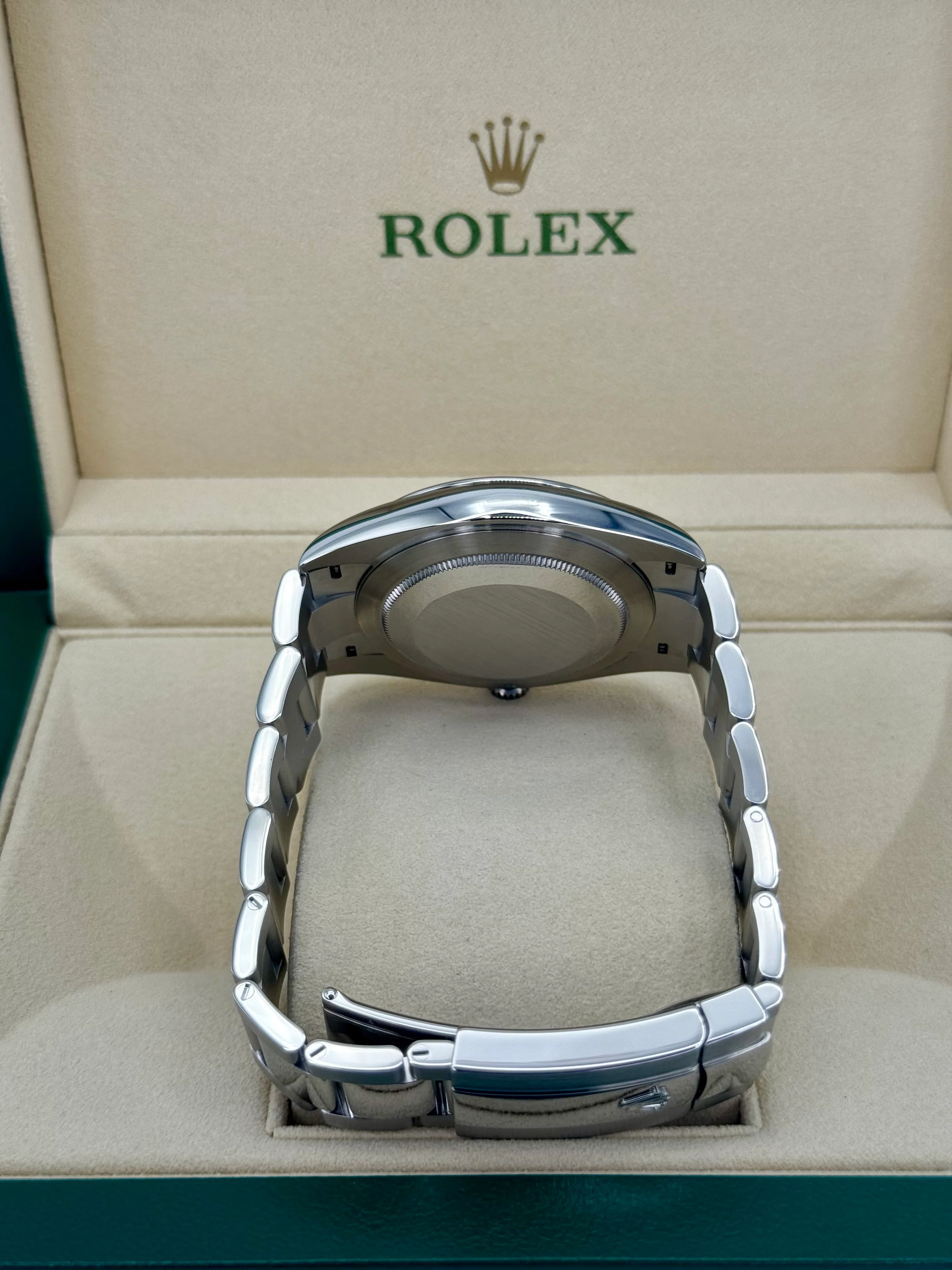 2018 Rolex Datejust 41mm 126300 Stainless Steel Oyster Silver Dial - Image 10