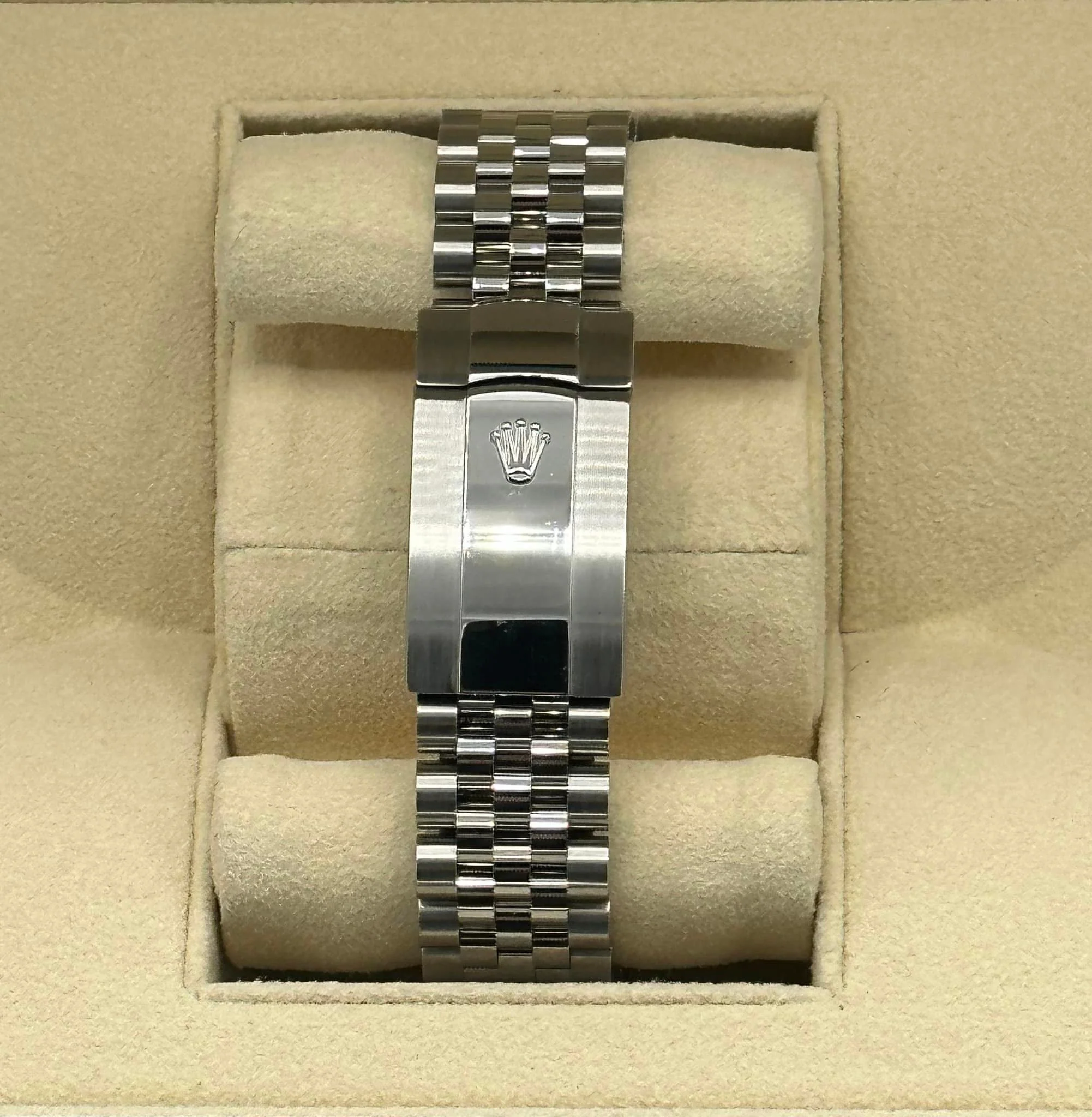 2018 Rolex Datejust 41mm 126334 White MOP Diamond Dial - Image 2