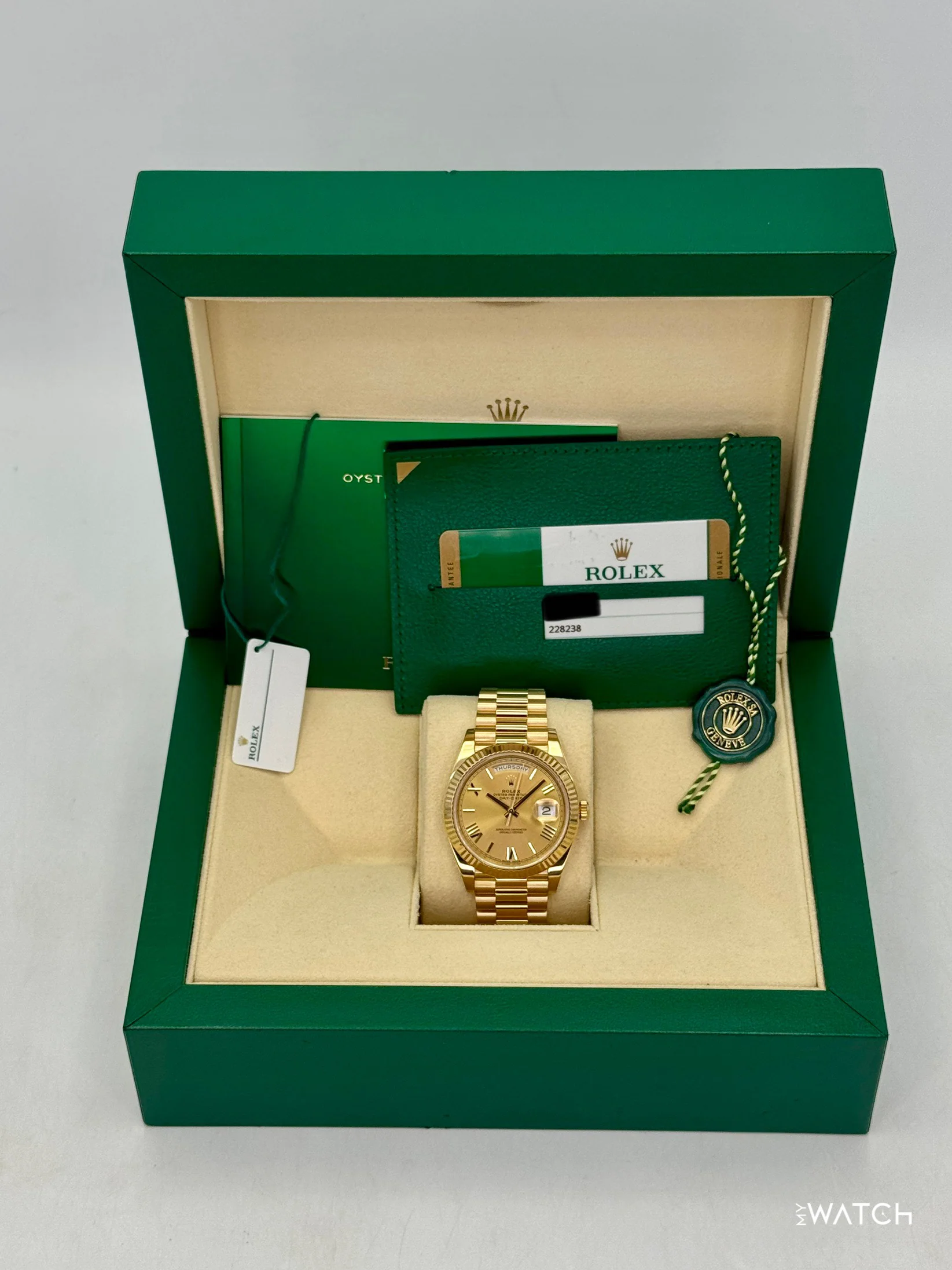 2018 Rolex Day-Date 40mm 228238 Presidential Champagne Dial - Image 9