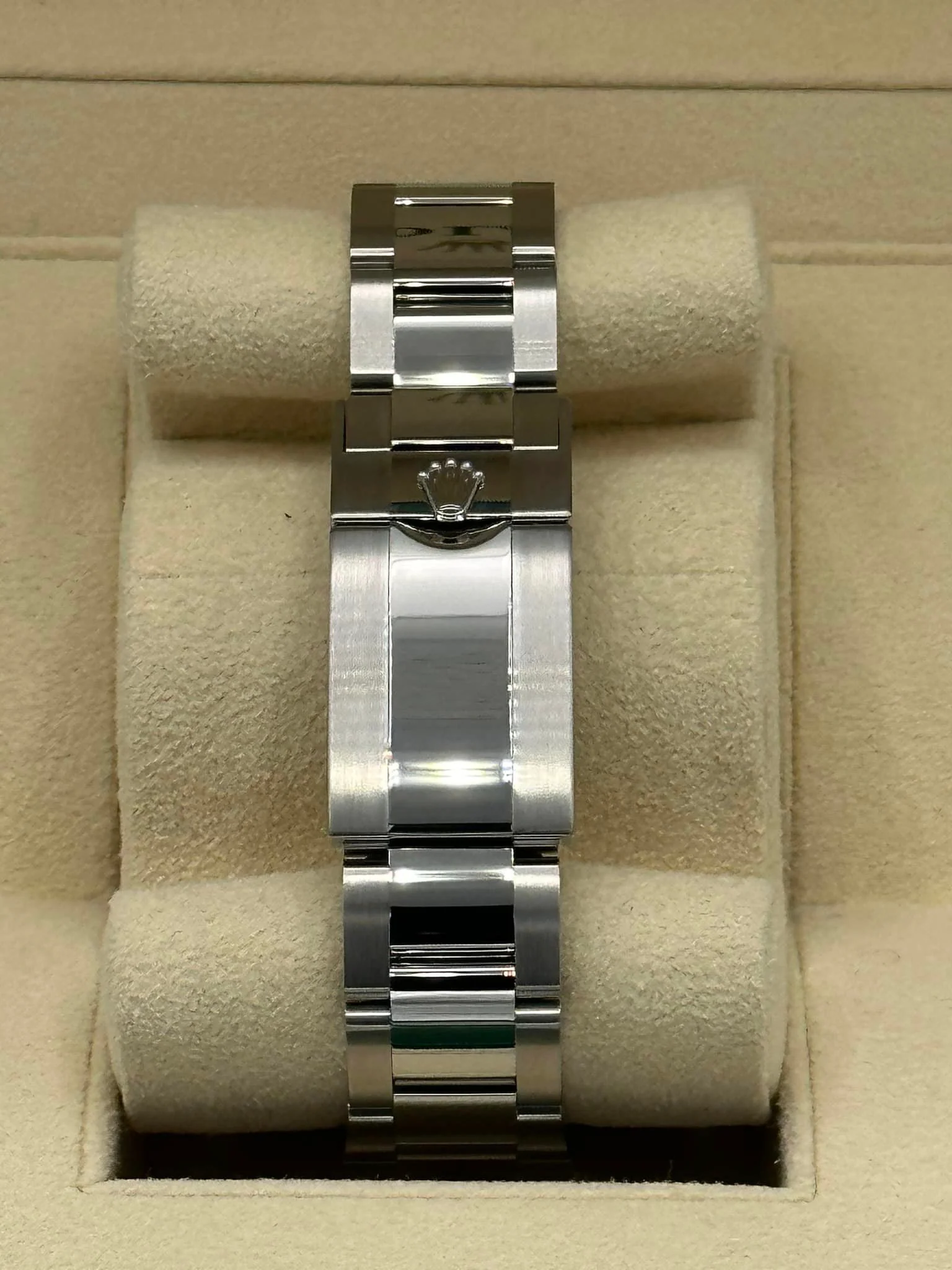 2018 Rolex GMT Master II "Batman" 40mm 116710BLNR Oyster - Image 2