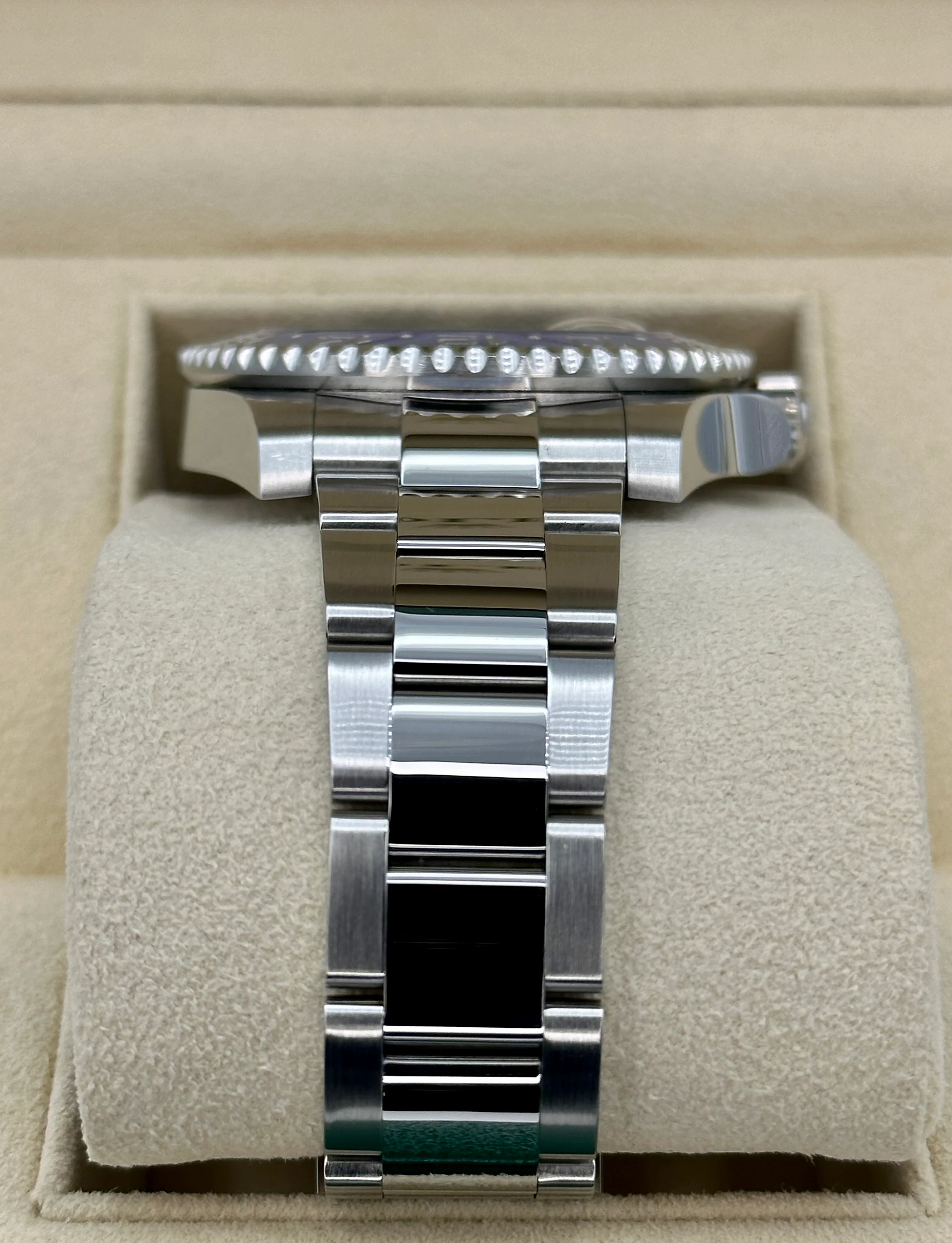 2018 Rolex GMT-Master II "Batman" 40mm 116710BLNR Oyster - Image 3