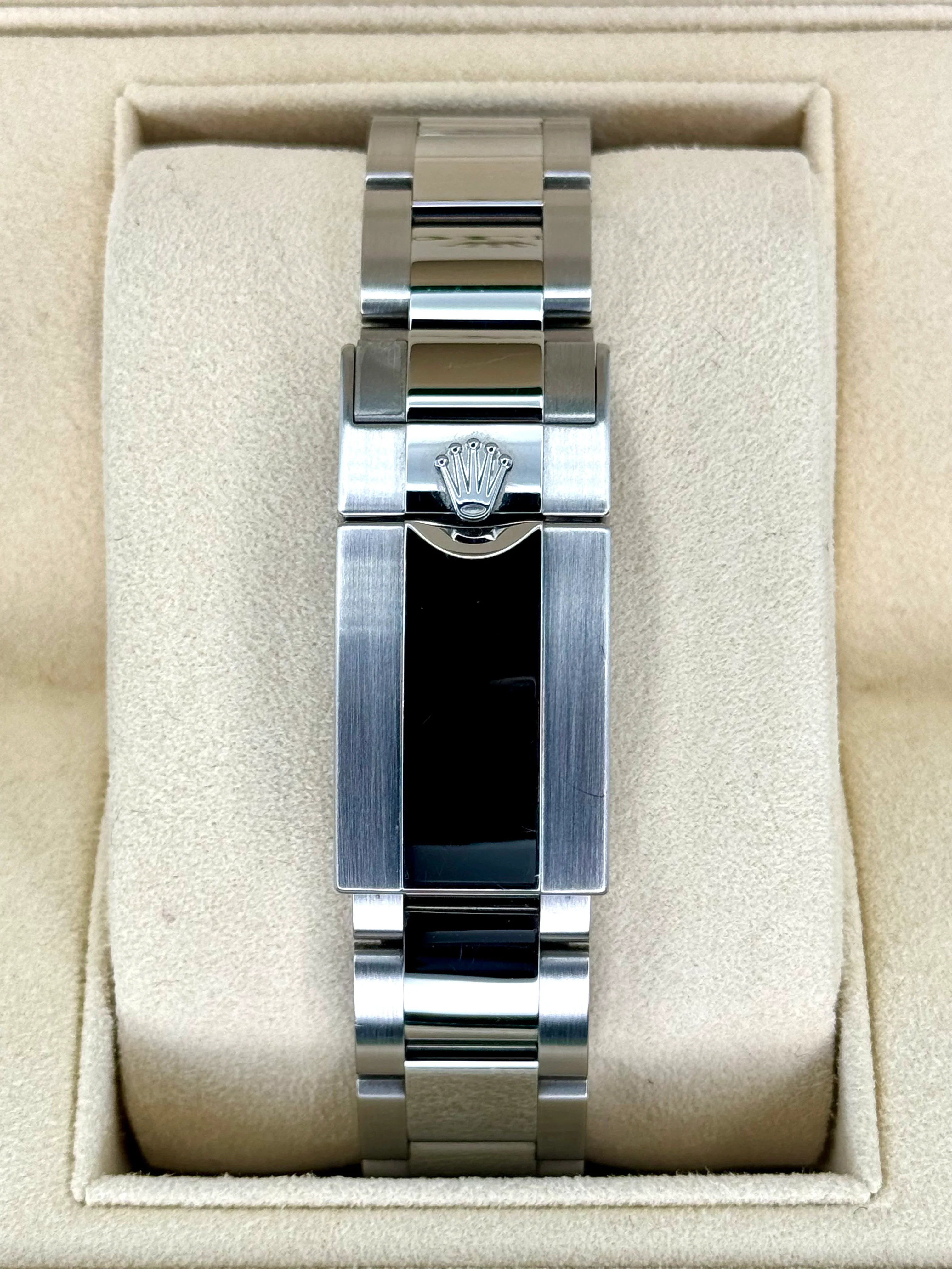 2018 Rolex GMT-Master II "Batman" 40mm 116710BLNR Oyster - Image 2