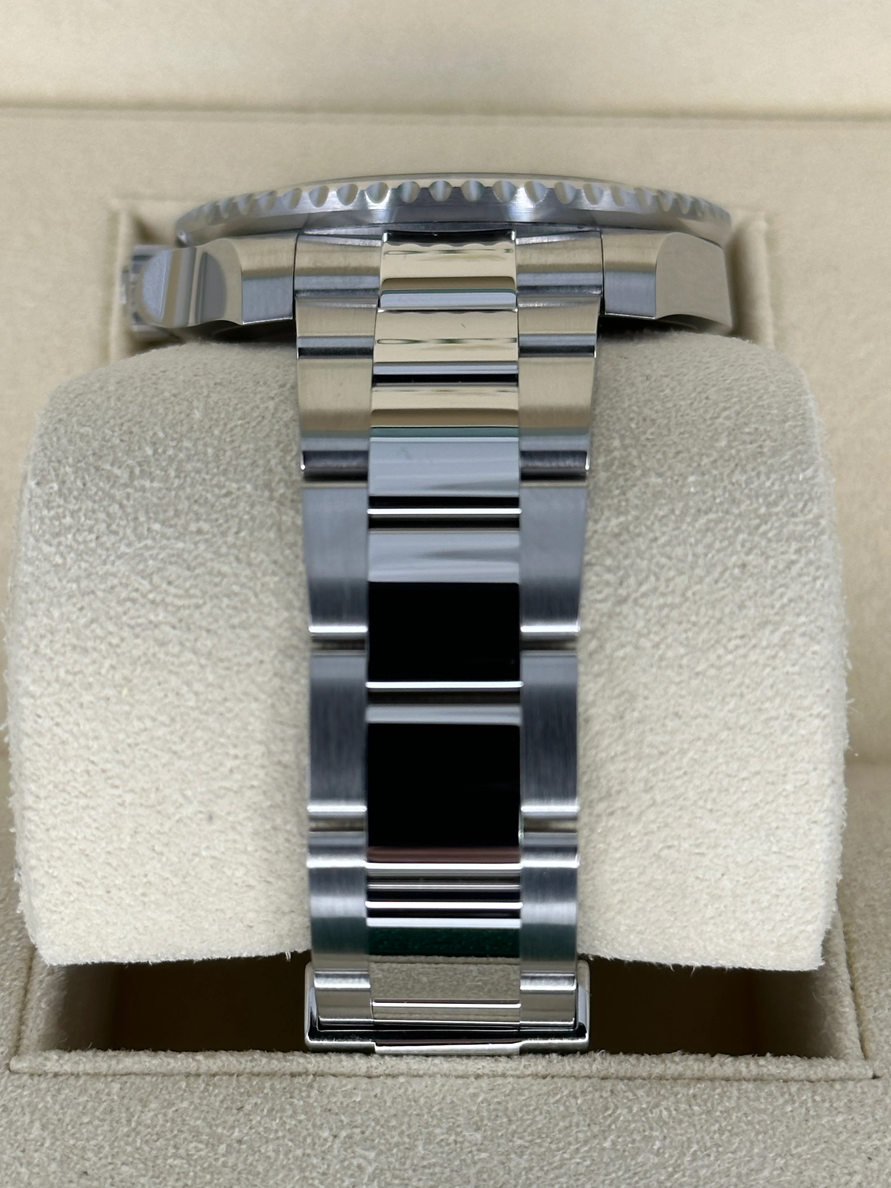 2018 Rolex GMT-Master II "Batman" 40mm 116710BLNR Oyster - Image 4