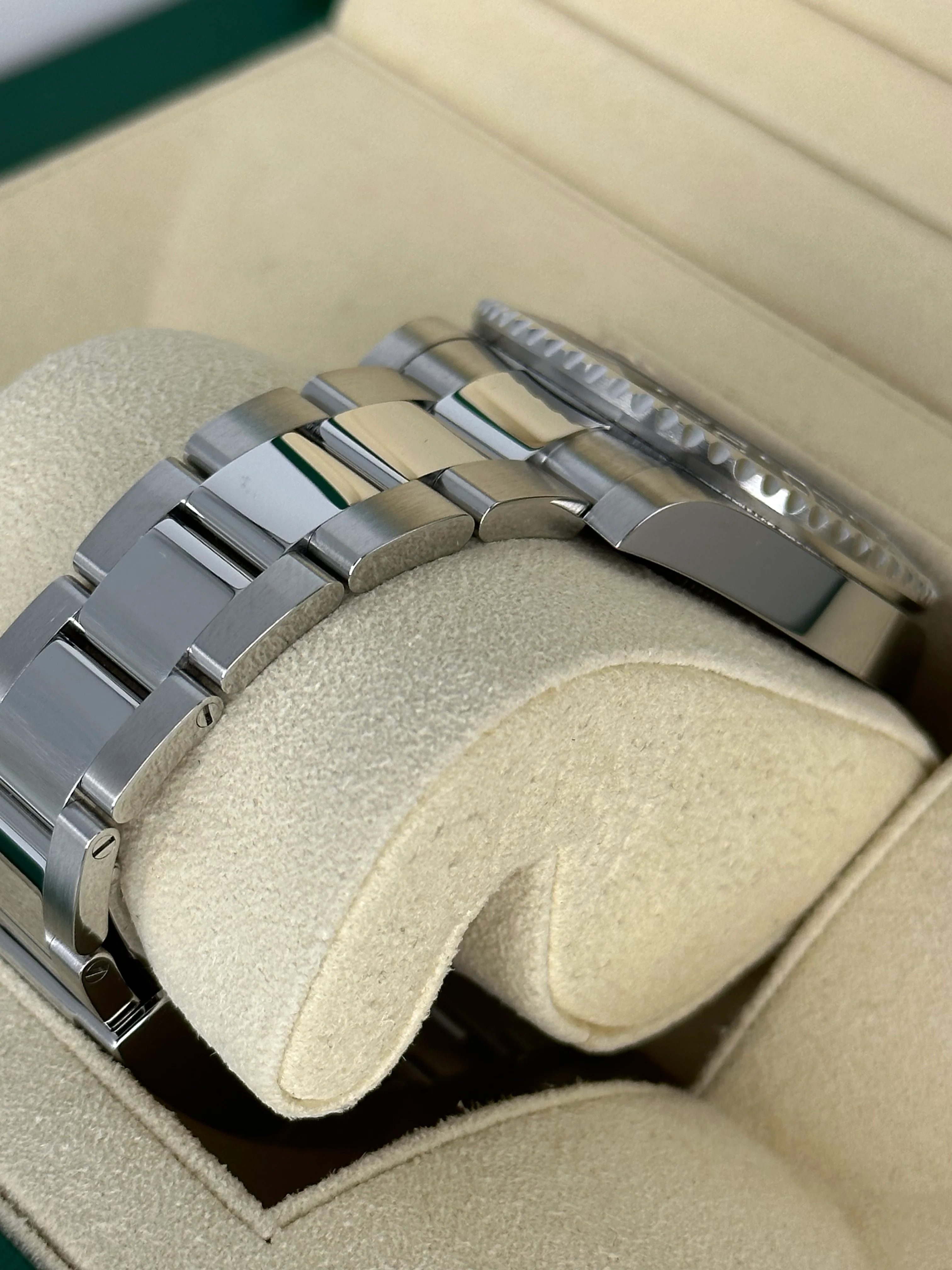 2018 Rolex GMT-Master II "Batman" 40mm 116710BLNR Oyster - Image 7