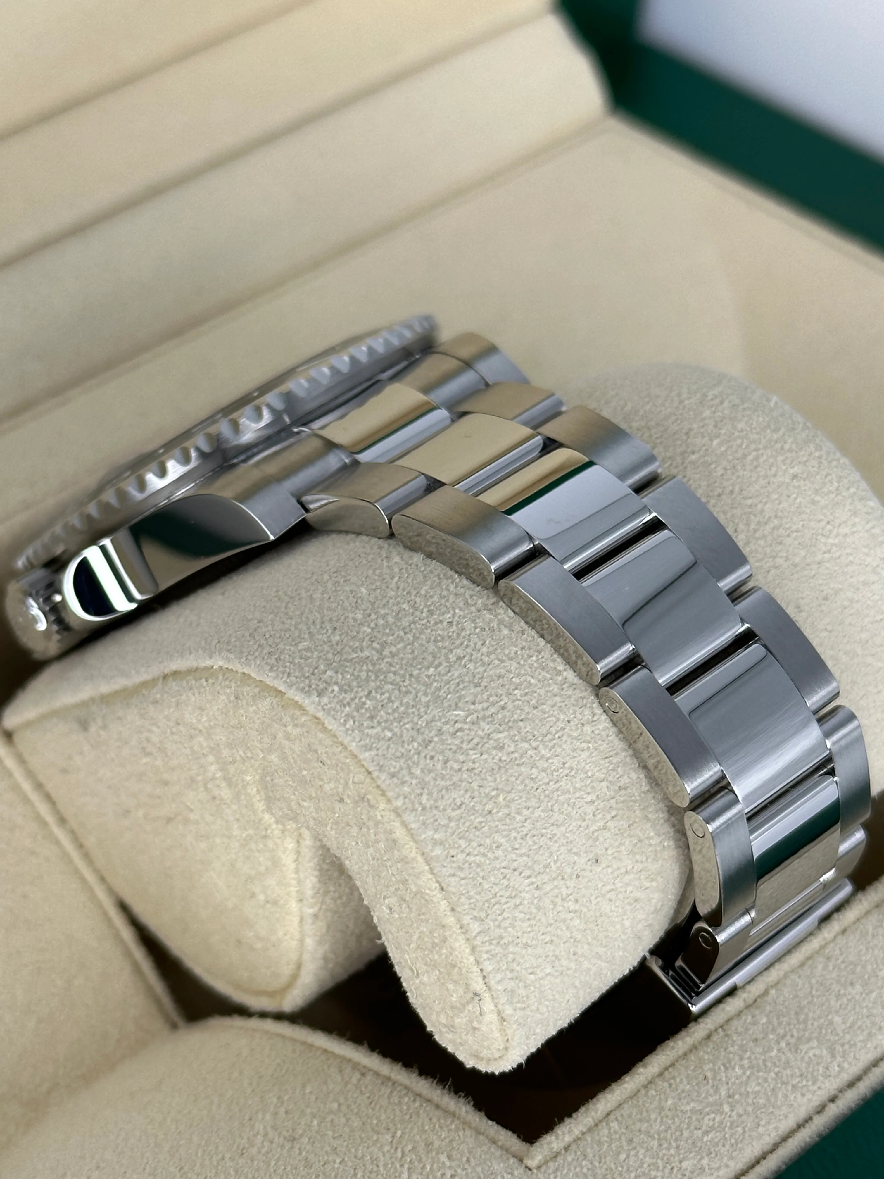 2018 Rolex GMT-Master II "Batman" 40mm 116710BLNR Oyster - Image 8