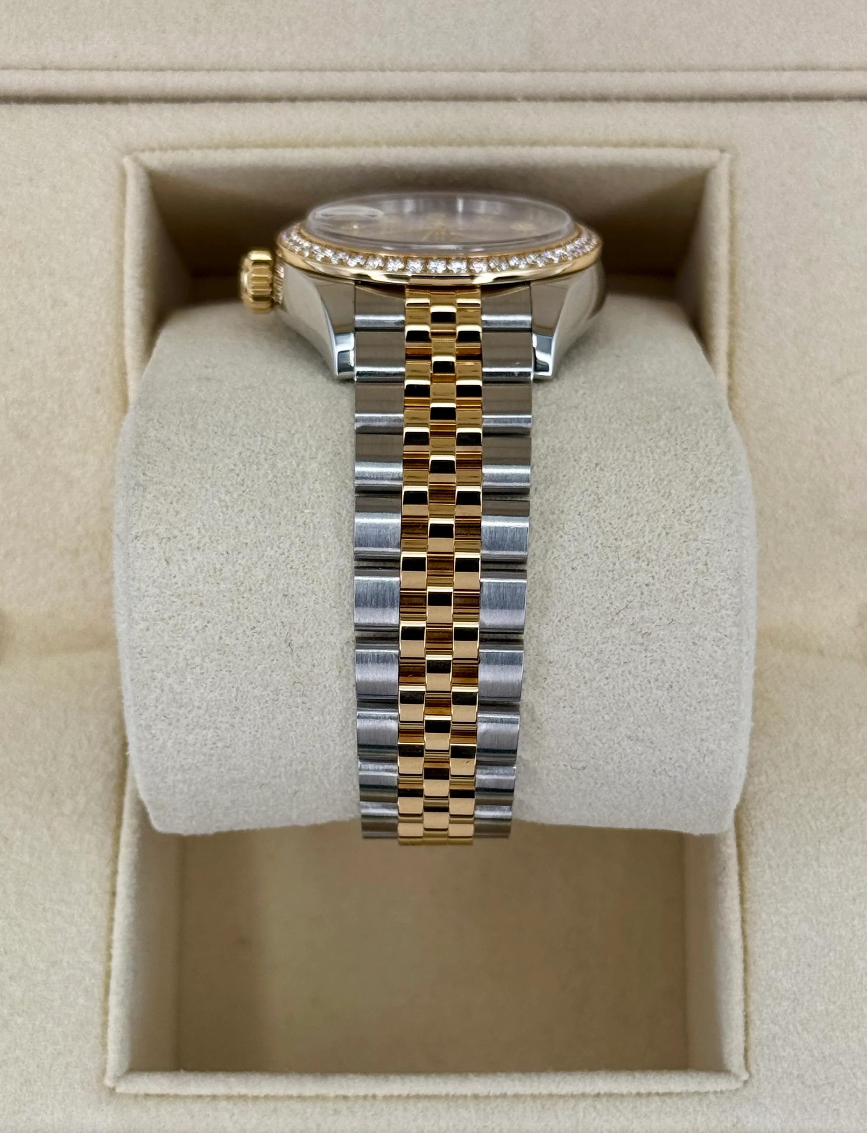 2018 Lady-Datejust 28mm 279383RBR Lavender Stripe Motif Diamond Dial - Image 4