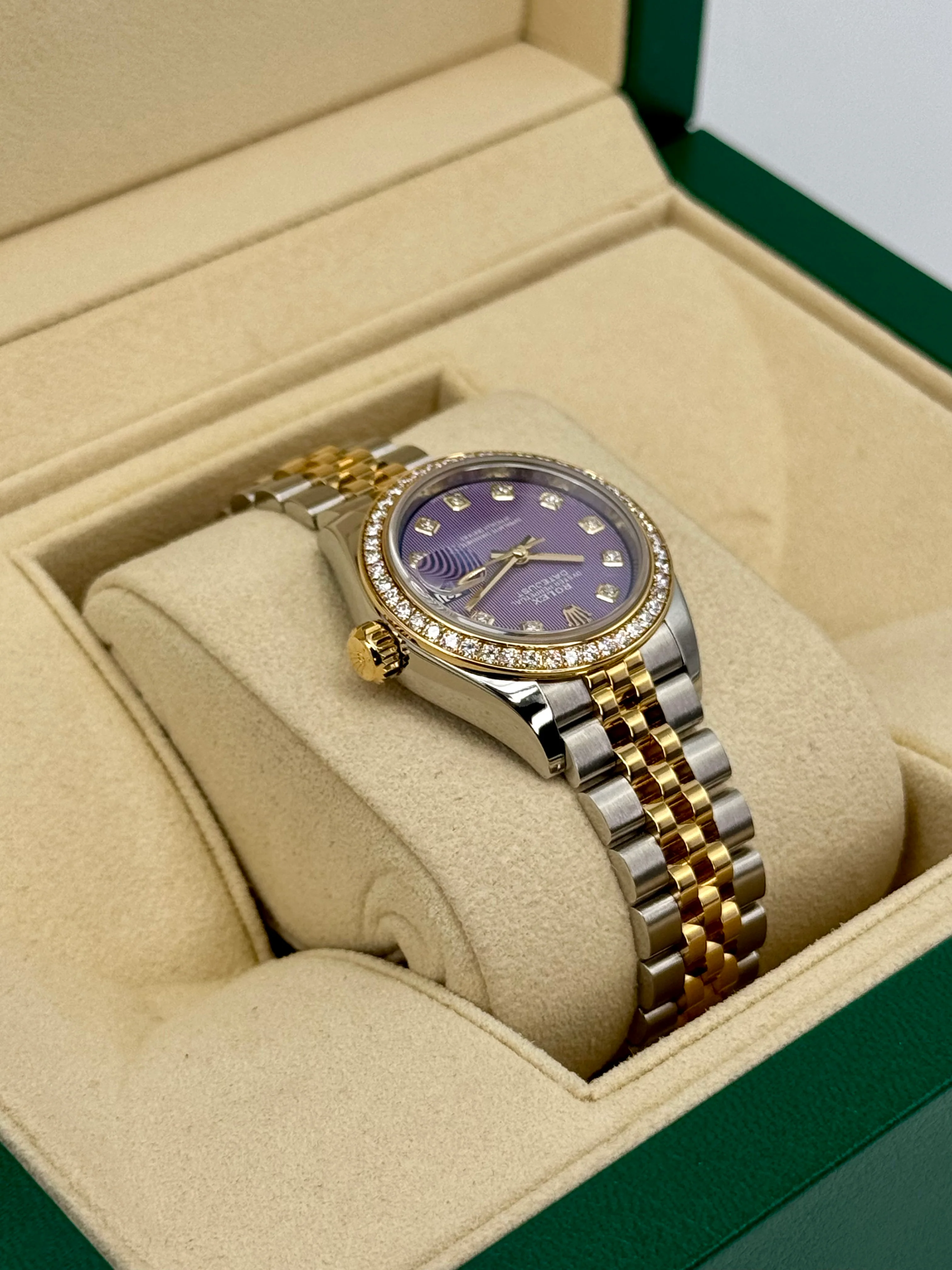 2018 Lady-Datejust 28mm 279383RBR Lavender Stripe Motif Diamond Dial - Image 8