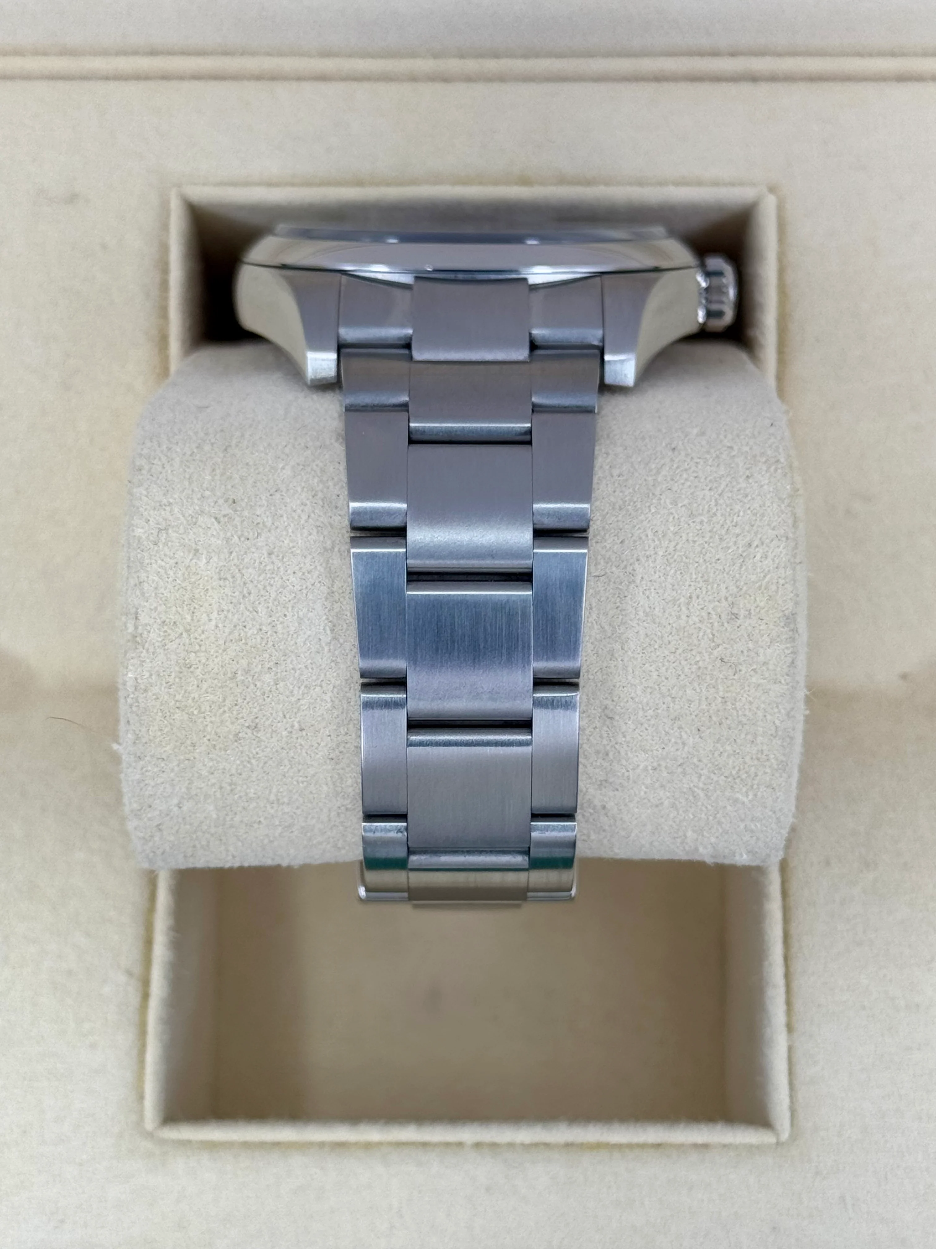 2018 Rolex Oyster Perpetual 39mm 114300 Grape Dial - Image 3