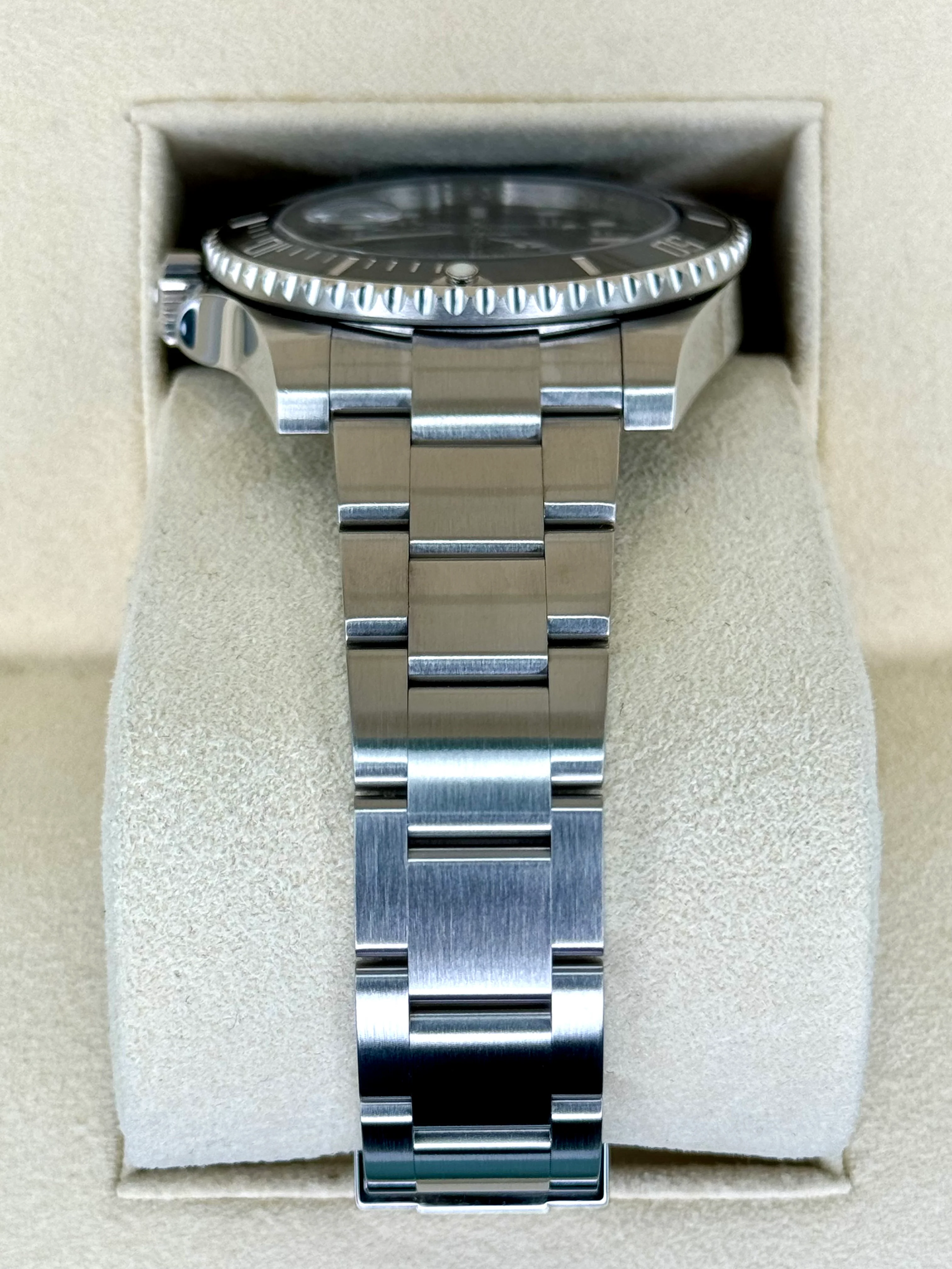 2018 Rolex Submariner 40mm 116610LN Stainless Steel Black Dial - Image 4