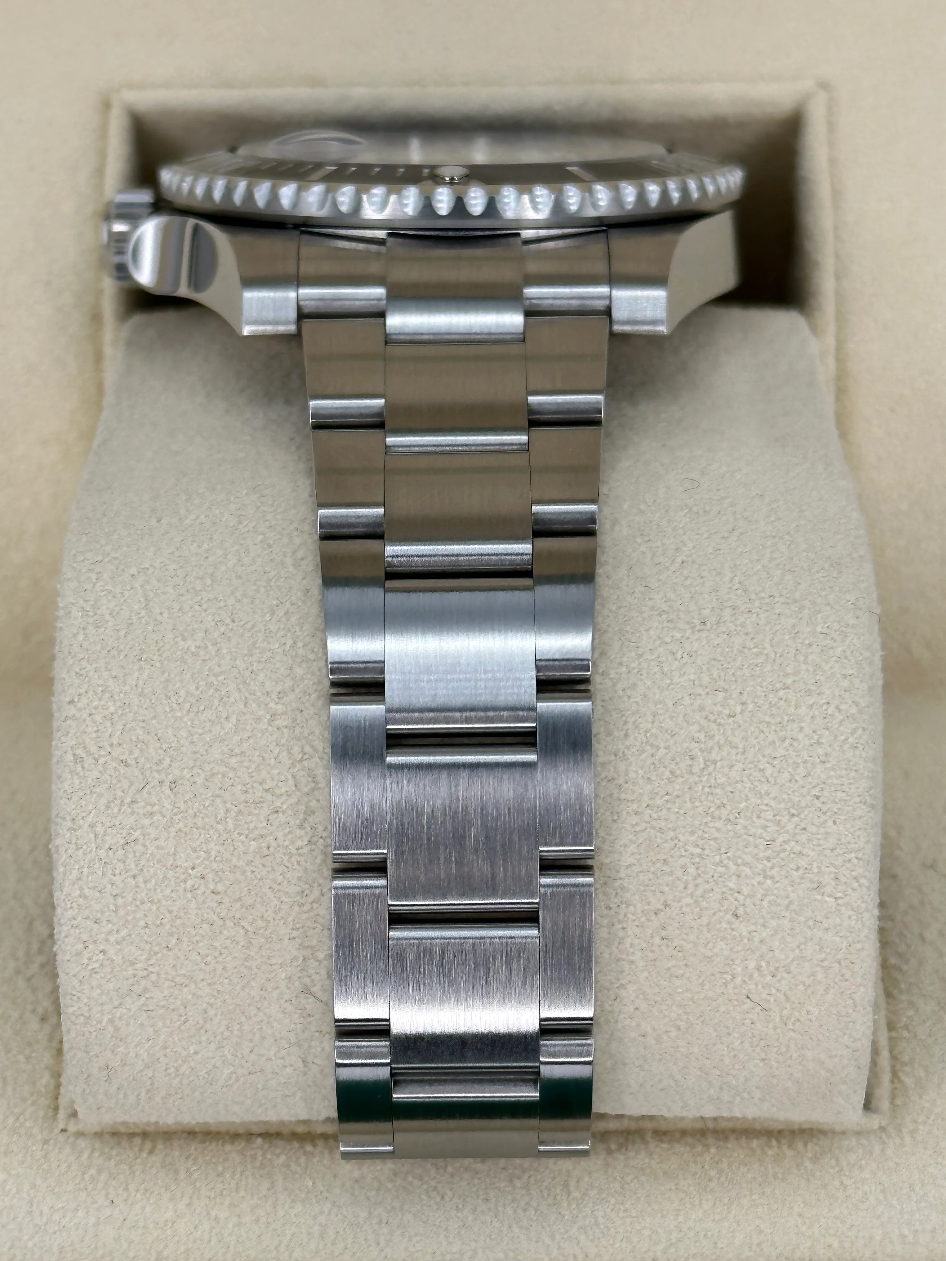 2018 Rolex Submariner 40mm 116610LN Stainless Steel Black Dial - Image 4