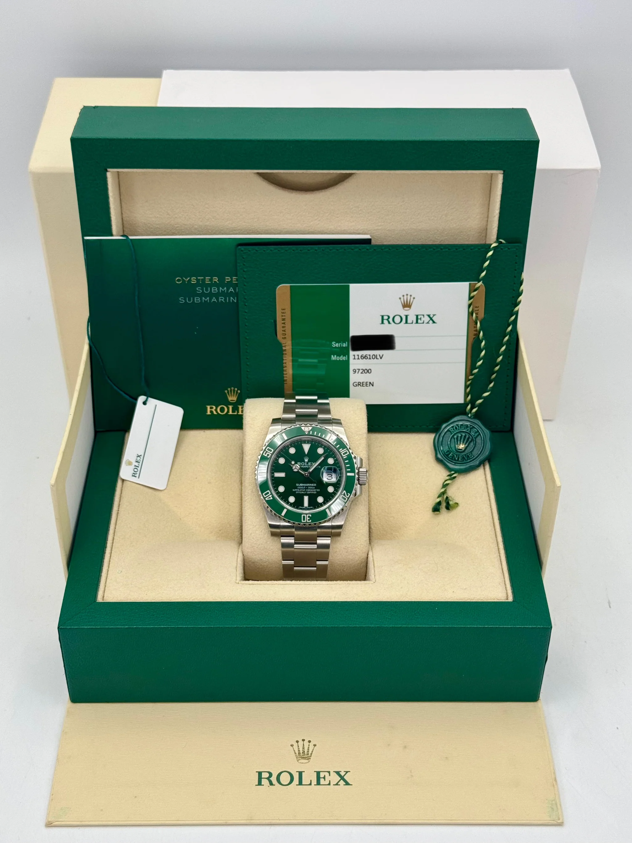 2018 Rolex Submariner “Hulk” 40mm 116610LV Green Dial - Image 10