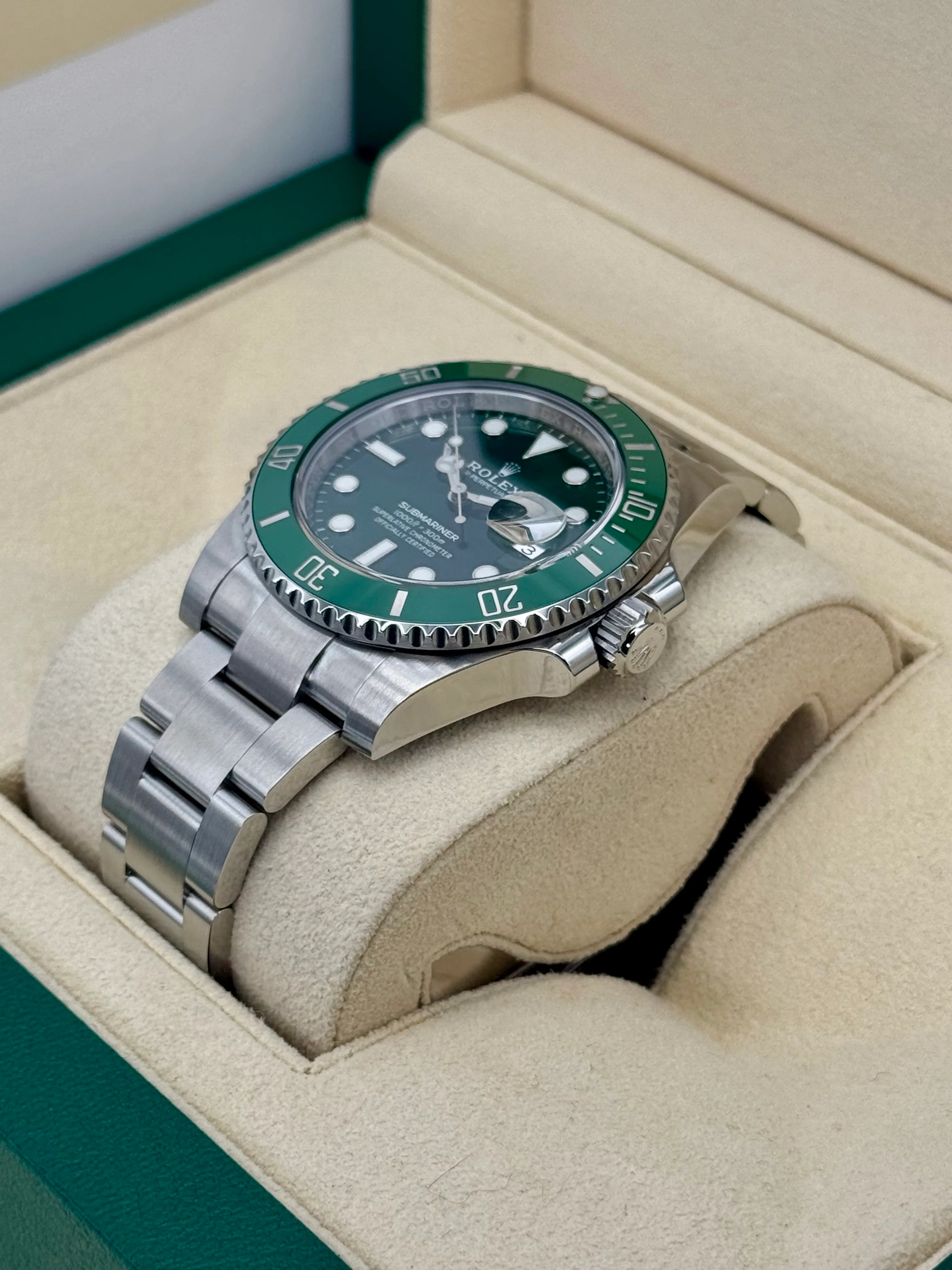2018 Rolex Submariner “Hulk” 40mm 116610LV Green Dial - Image 5
