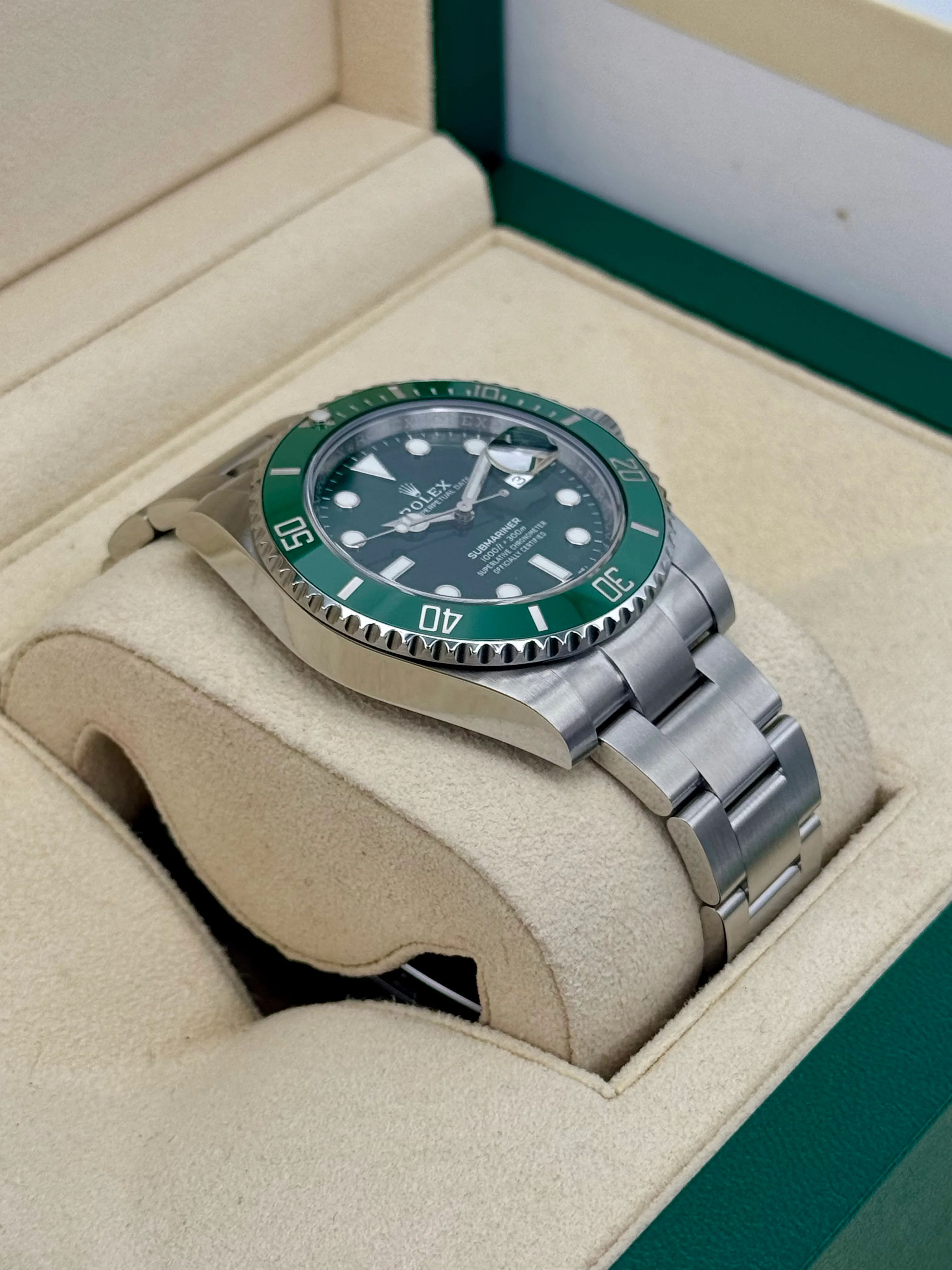 2018 Rolex Submariner “Hulk” 40mm 116610LV Green Dial - Image 6