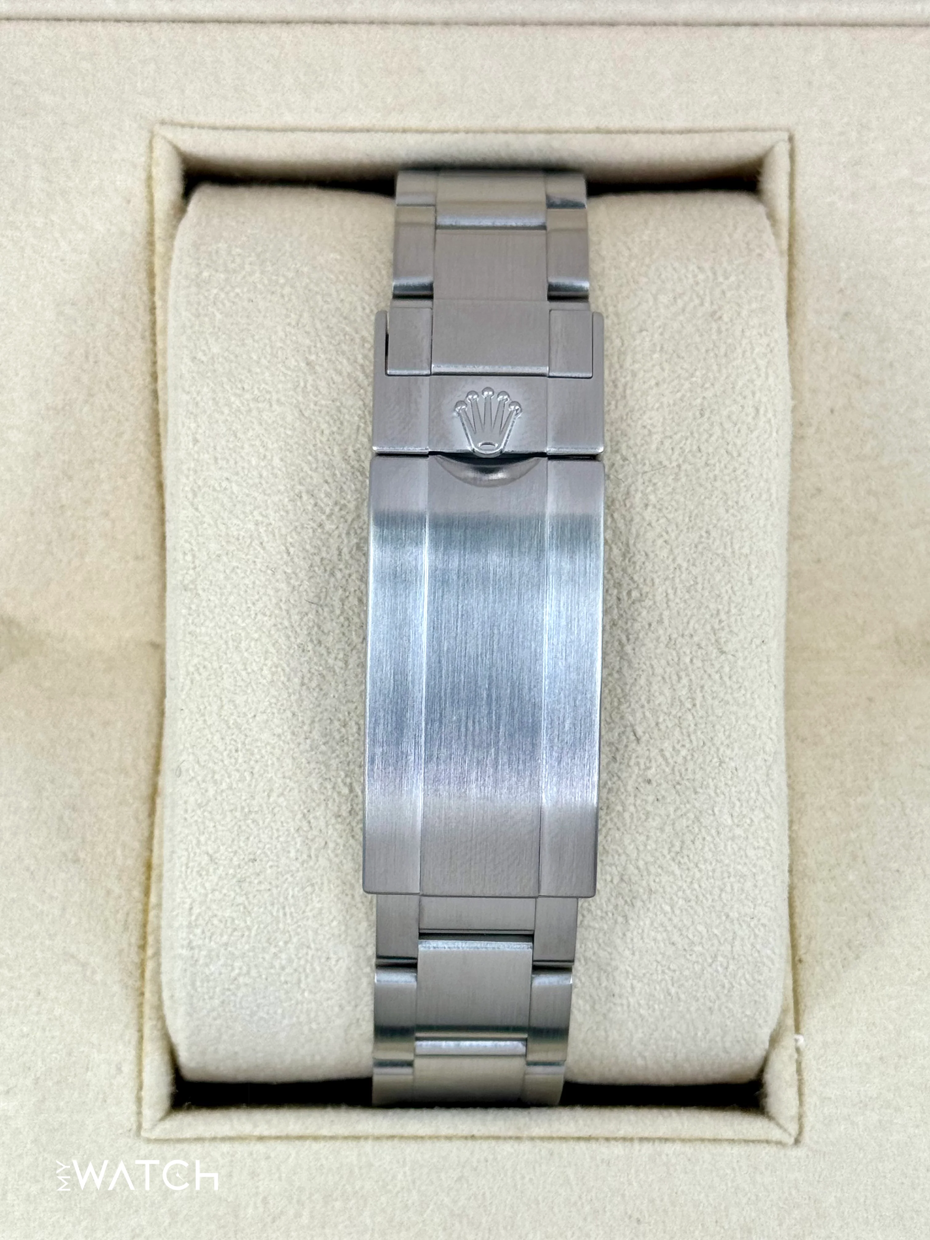2018 Rolex Submariner “Hulk” 40mm 116610LV Green Dial - Image 2
