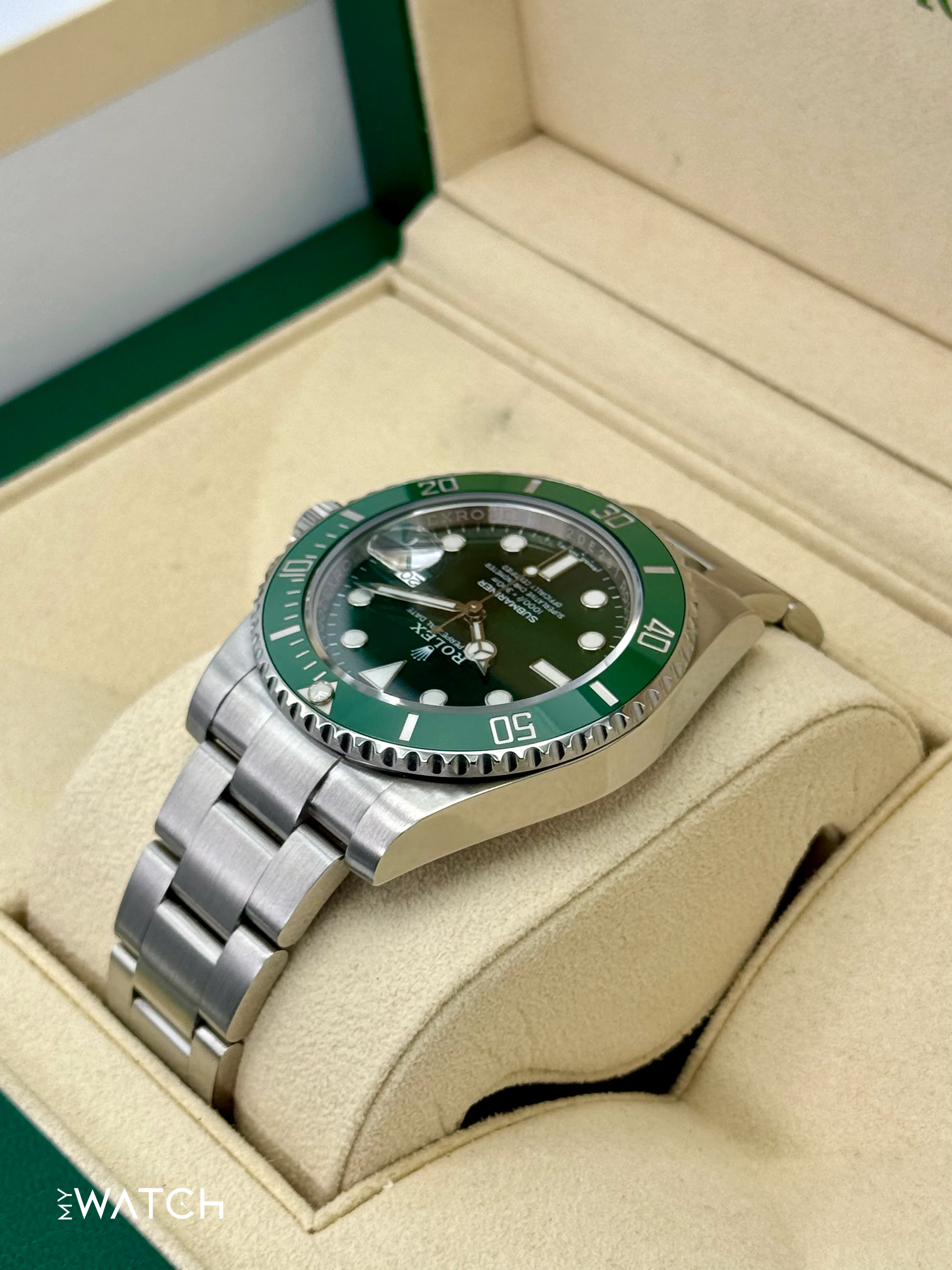 2018 Rolex Submariner “Hulk” 40mm 116610LV Green Dial - Image 7