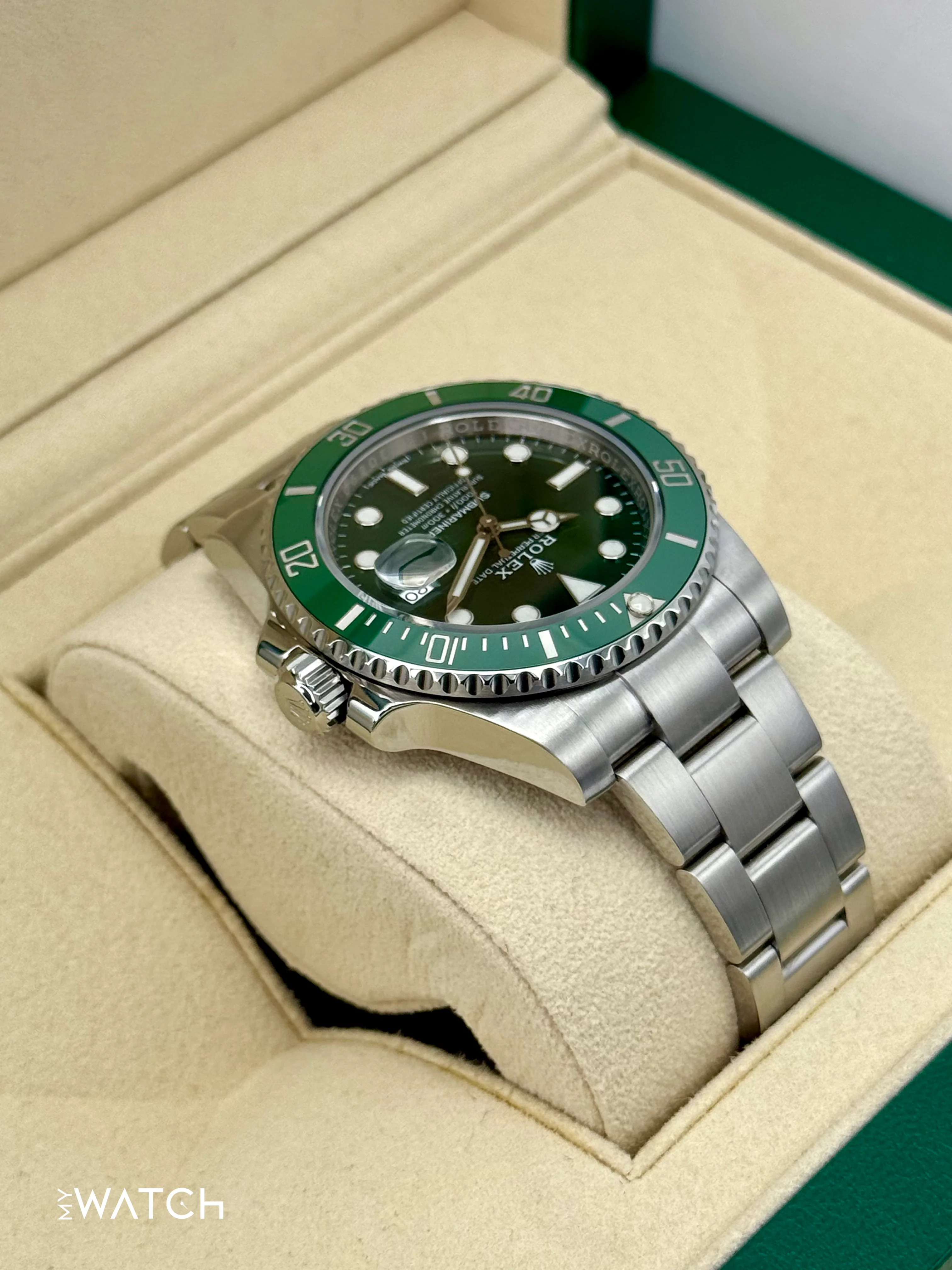 2018 Rolex Submariner “Hulk” 40mm 116610LV Green Dial - Image 8