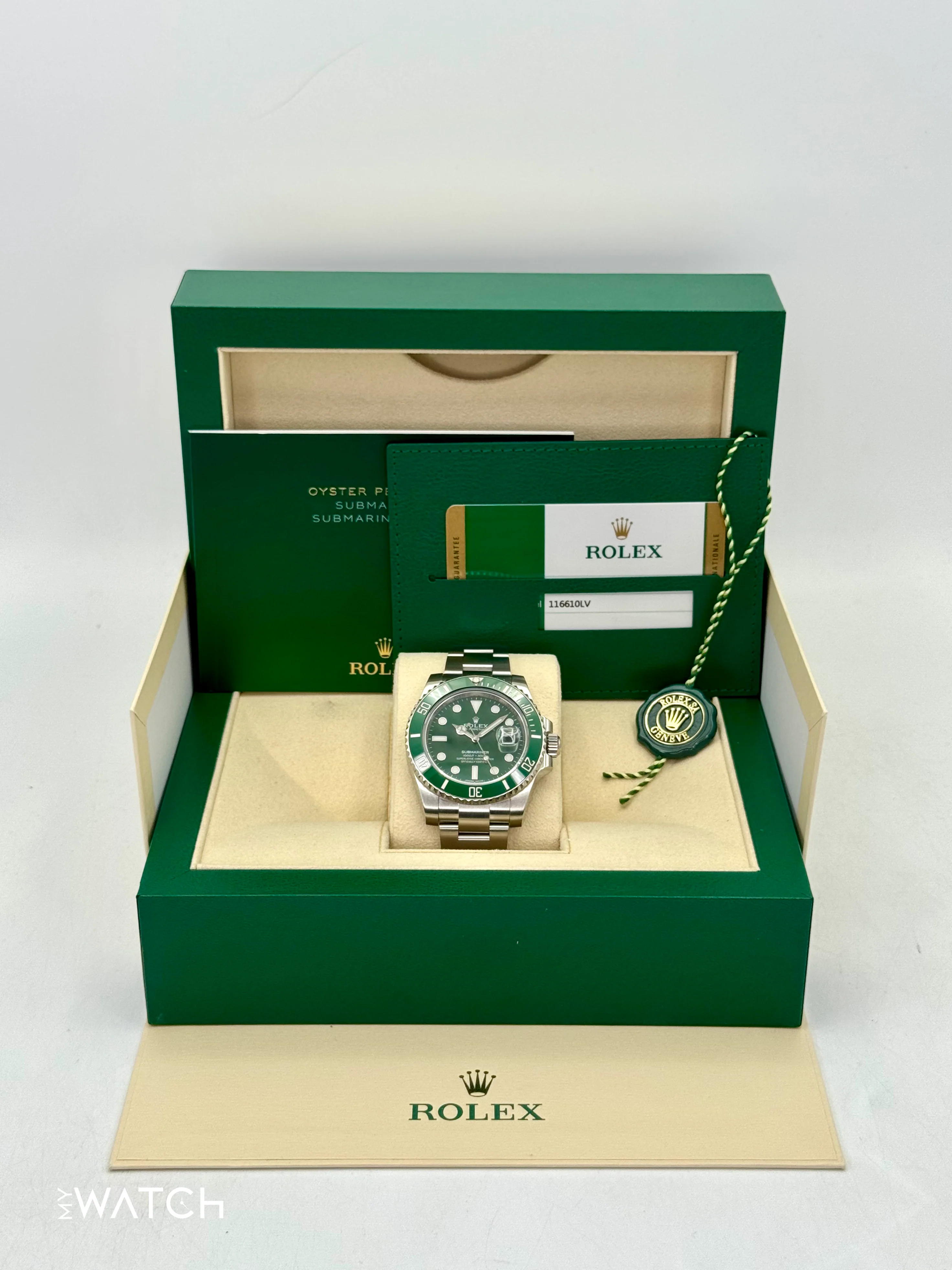 2018 Rolex Submariner “Hulk” 40mm 116610LV Green Dial - Image 9