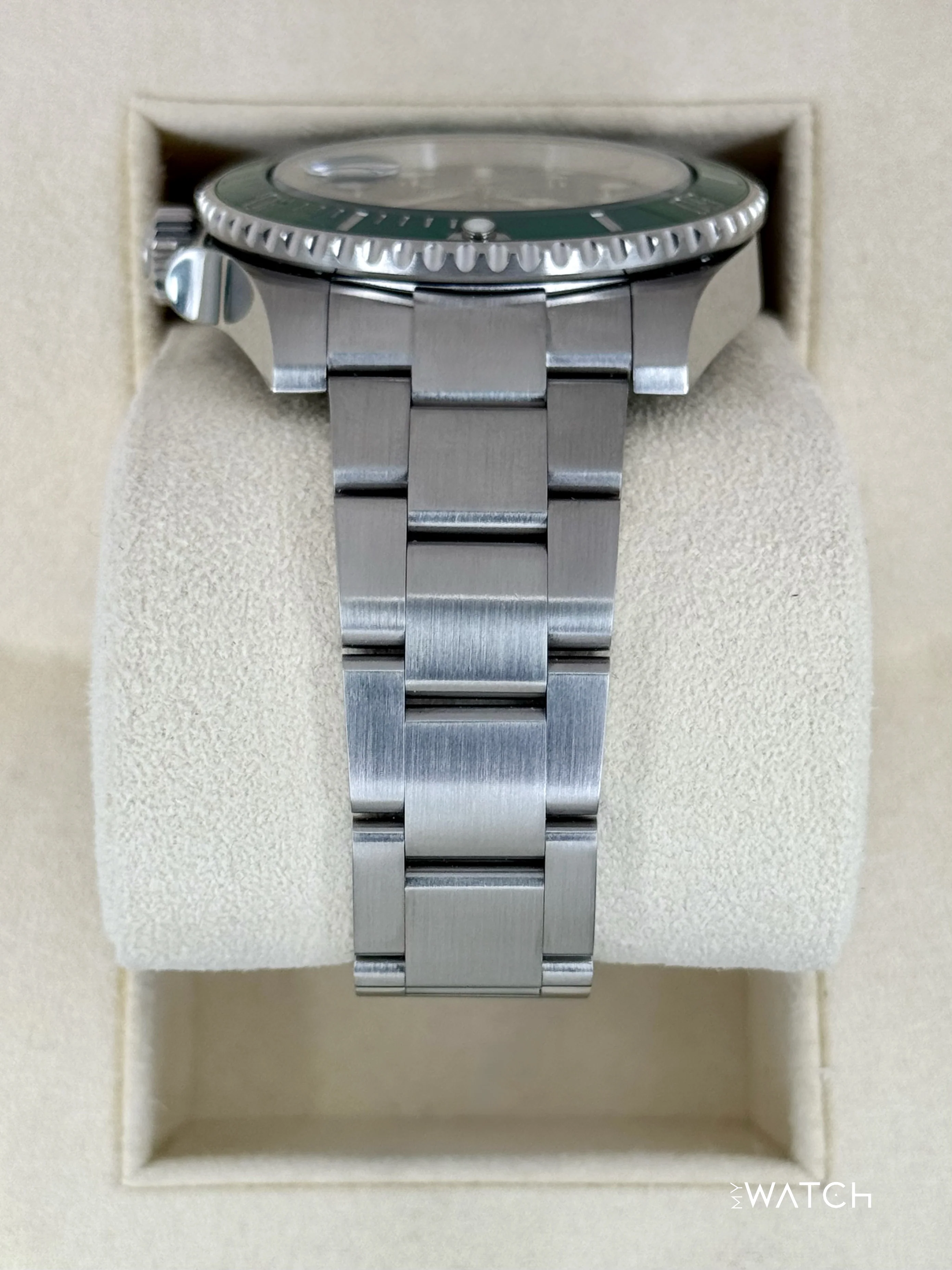 2018 Rolex Submariner “Hulk” 40mm 116610LV Green Dial - Image 4