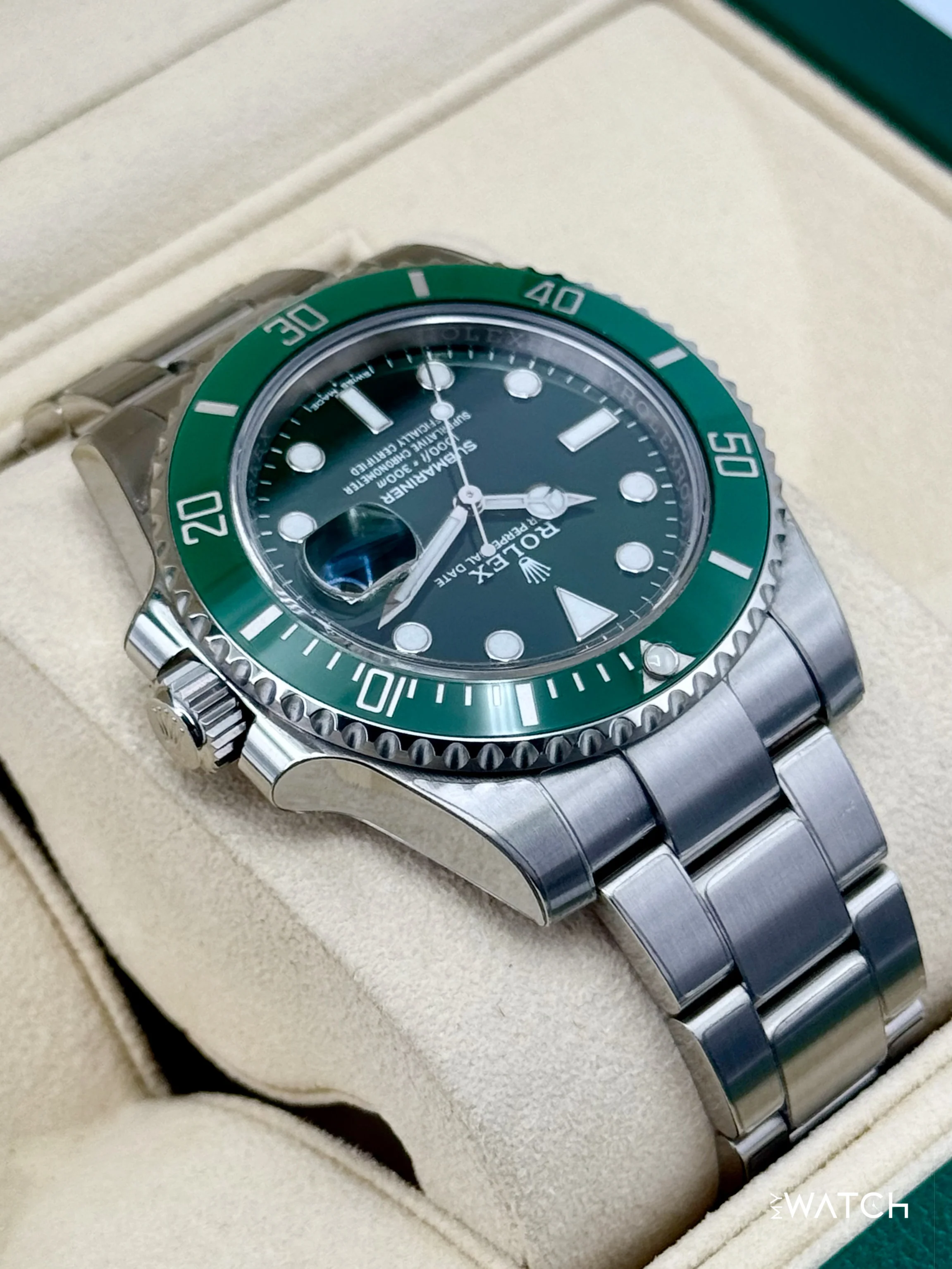 2018 Rolex Submariner “Hulk” 40mm 116610LV Green Dial - Image 8