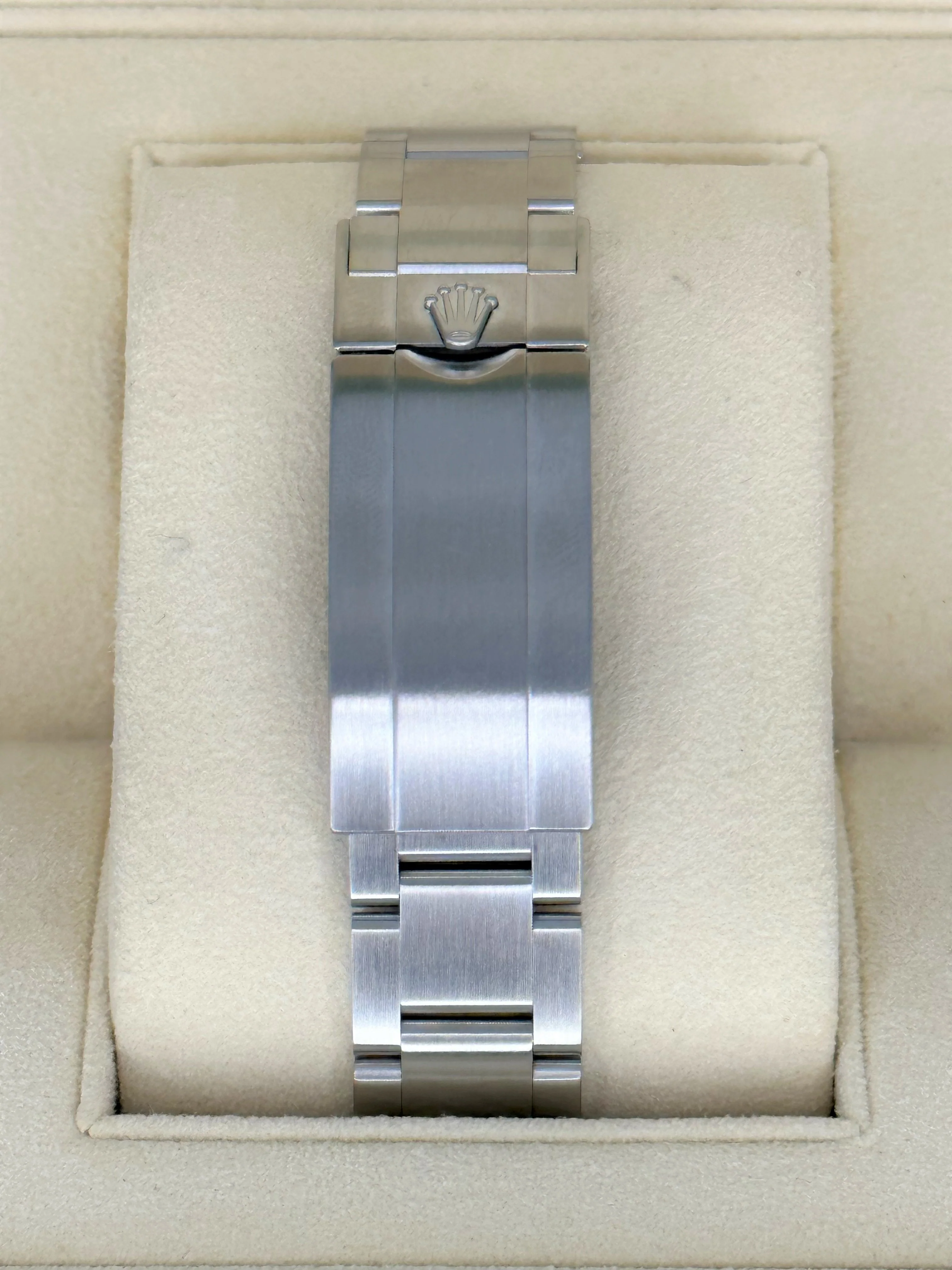 2018 Rolex Submariner "Hulk" 40mm 116610LV Green Dial - Image 2