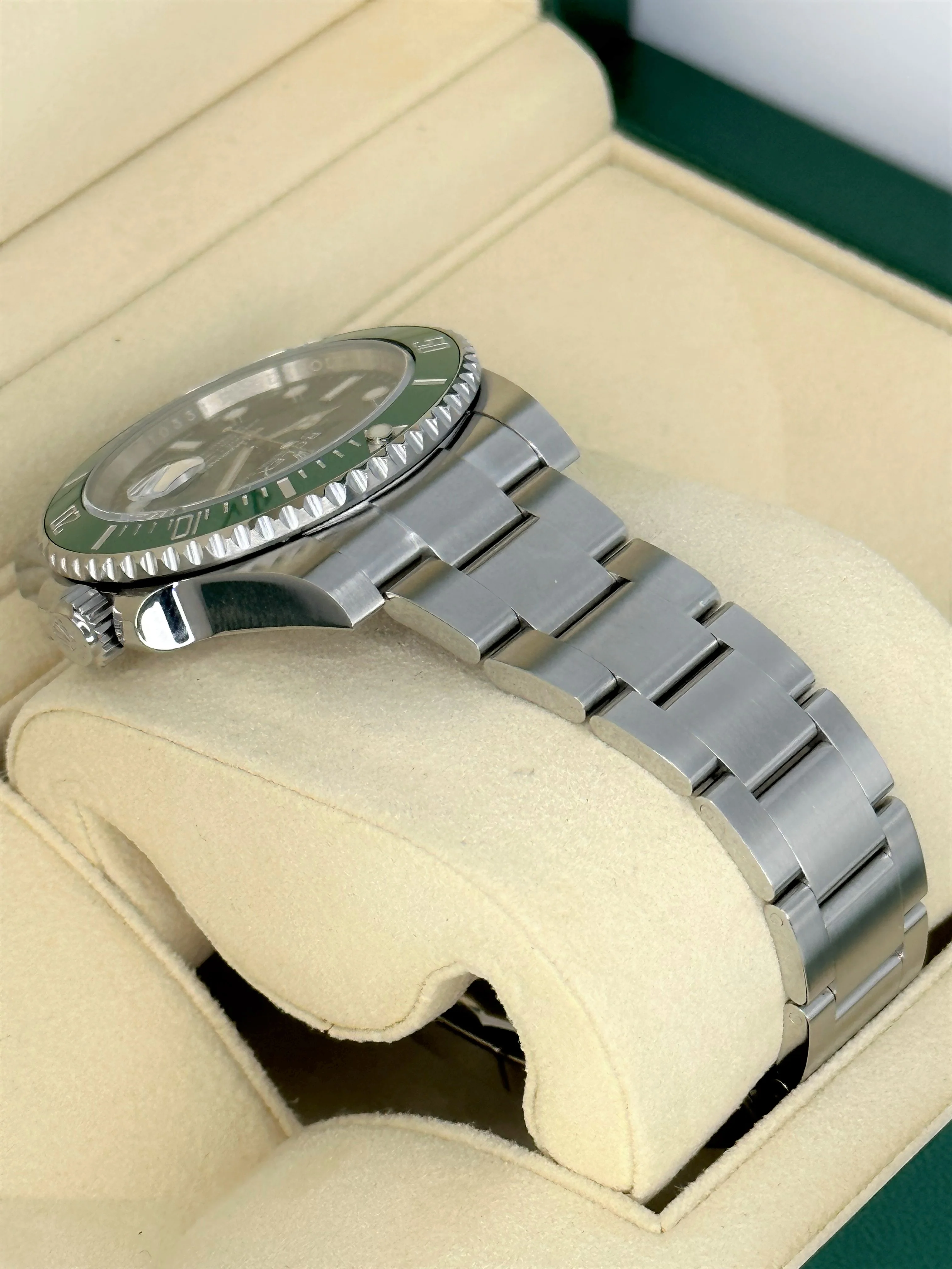 2018 Rolex Submariner "Hulk" 40mm 116610LV Green Dial - Image 8
