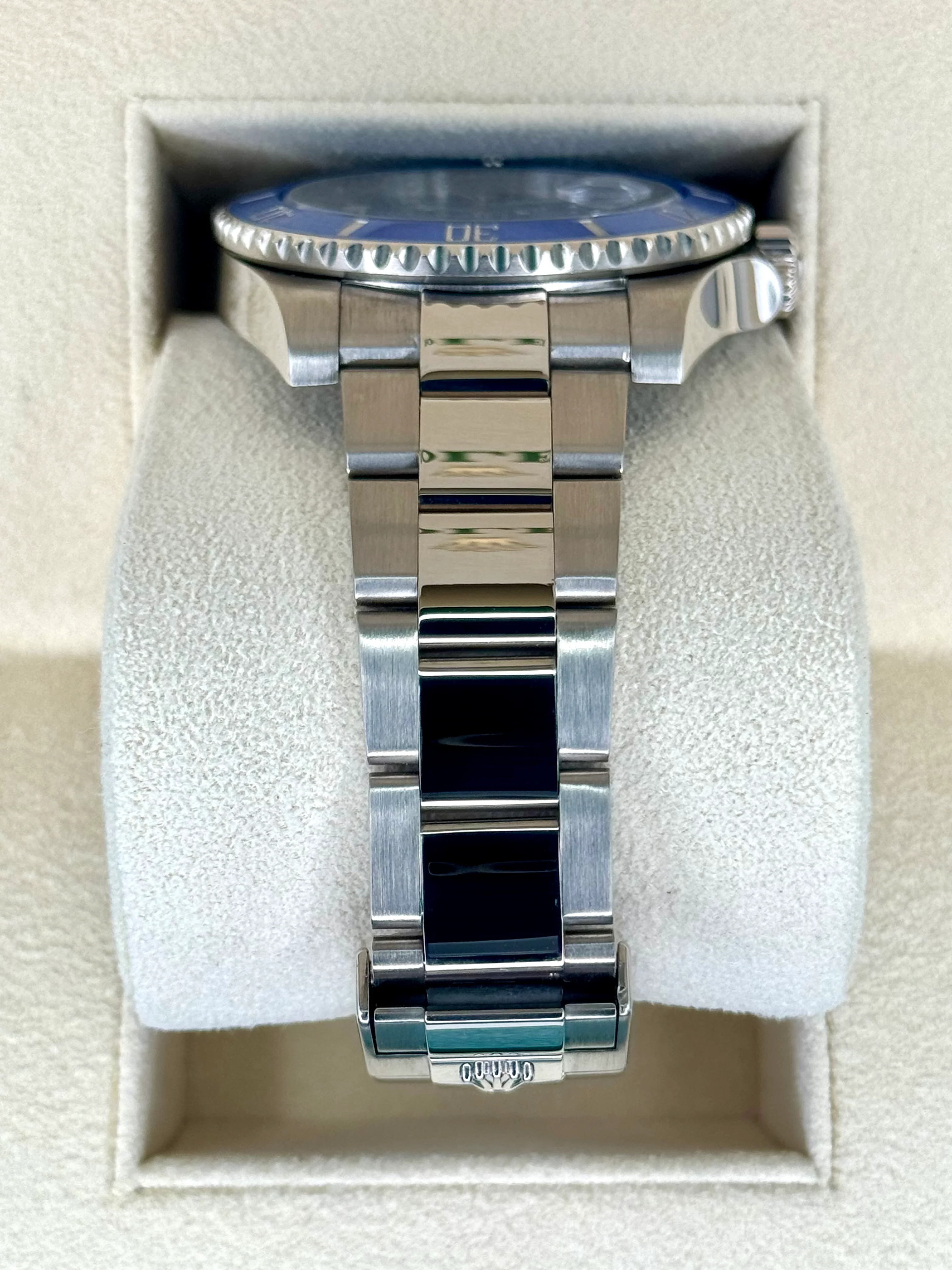 2018 Rolex Submariner "Smurf" 40mm 116619LB White Gold Blue Dial - Image 3