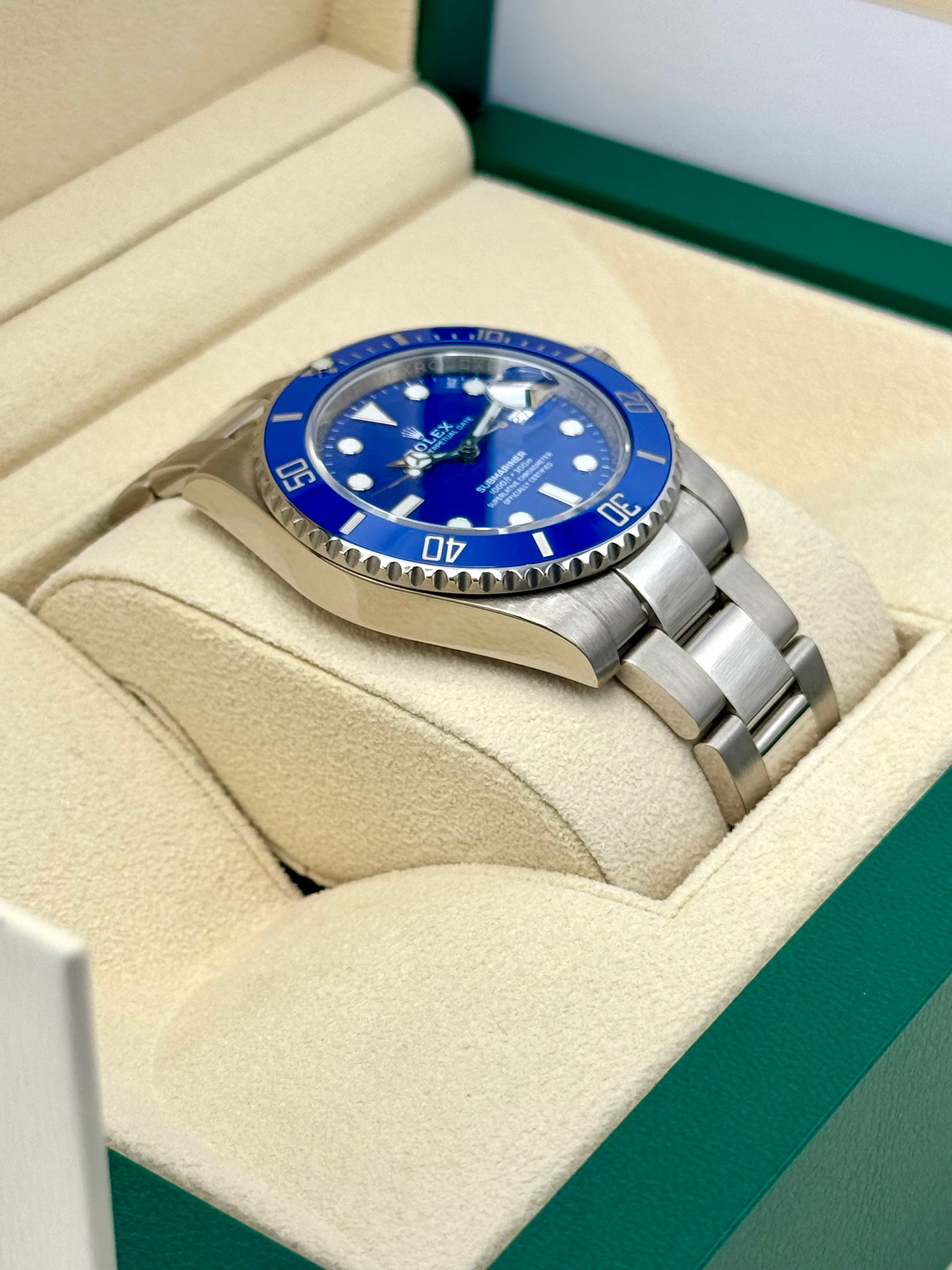 2018 Rolex Submariner "Smurf" 40mm 116619LB White Gold Blue Dial - Image 6