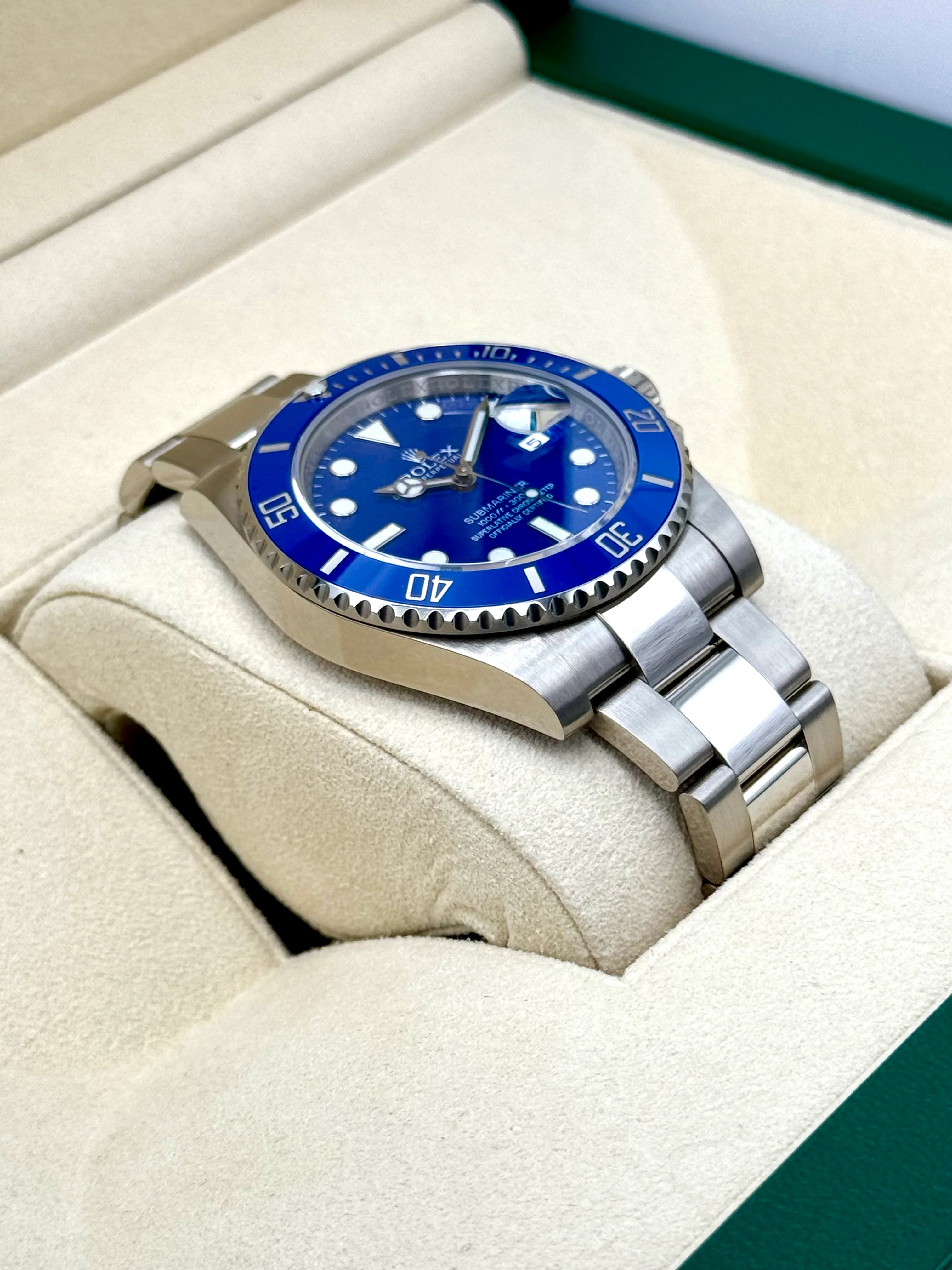 2018 Rolex Submariner "Smurf" 40mm 116619LB White Gold Blue Dial - Image 6