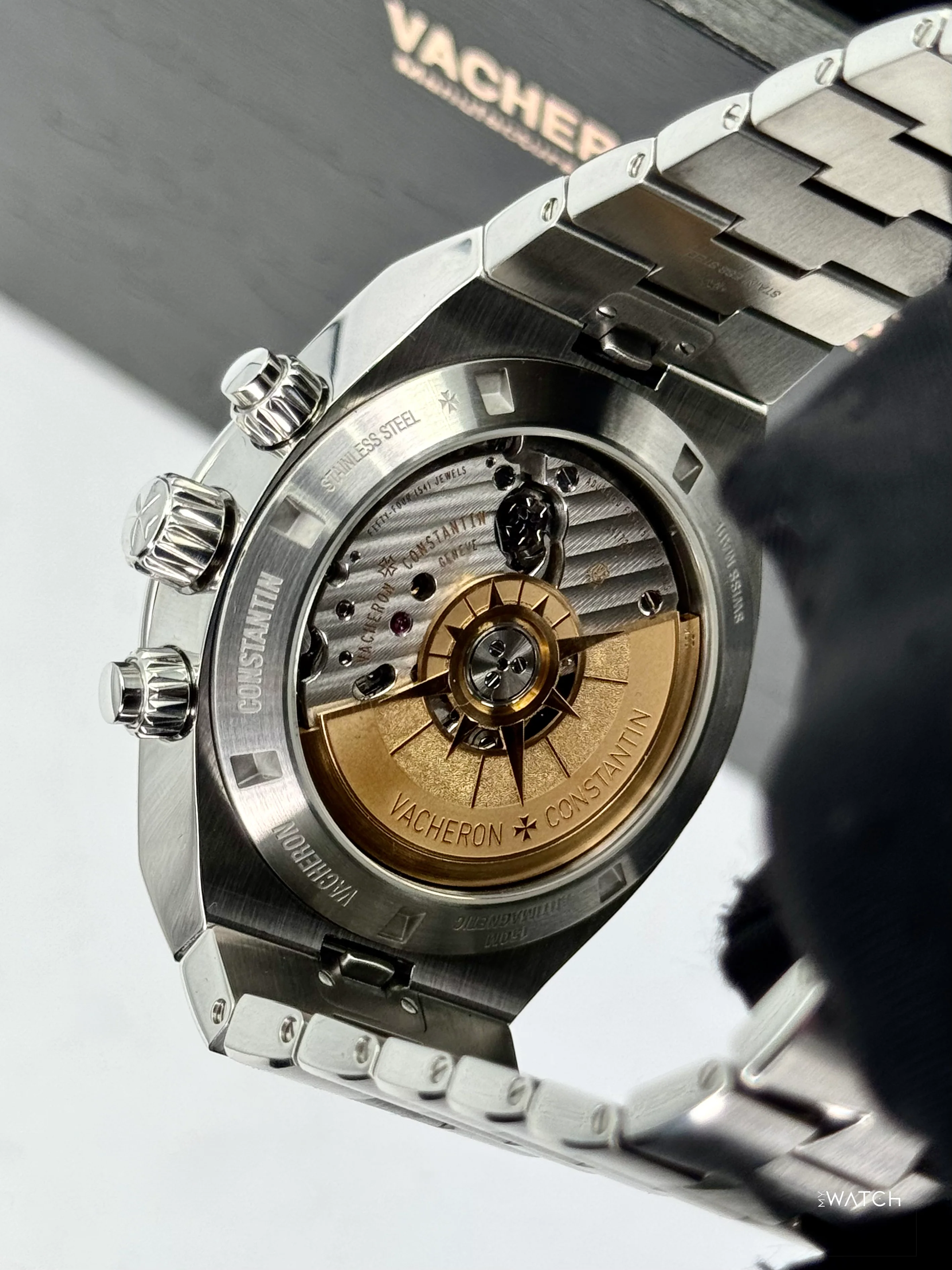 2018 Vacheron Constantin Overseas 42.5mm 5500V Stainless Blue Dial - Image 9