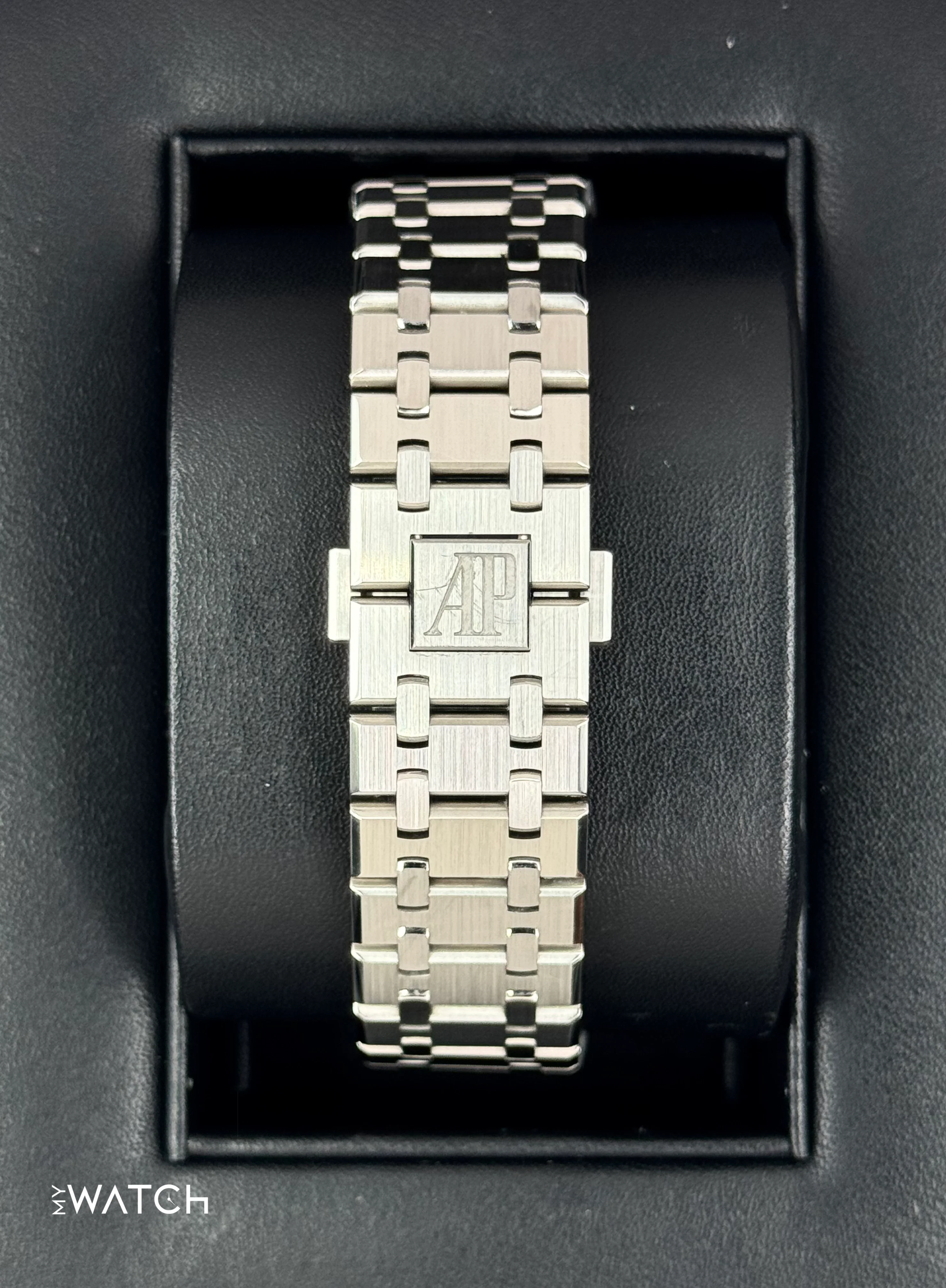 2019 Audemars Piguet Royal Oak 41mm 15500ST Blue Dial - Image 2