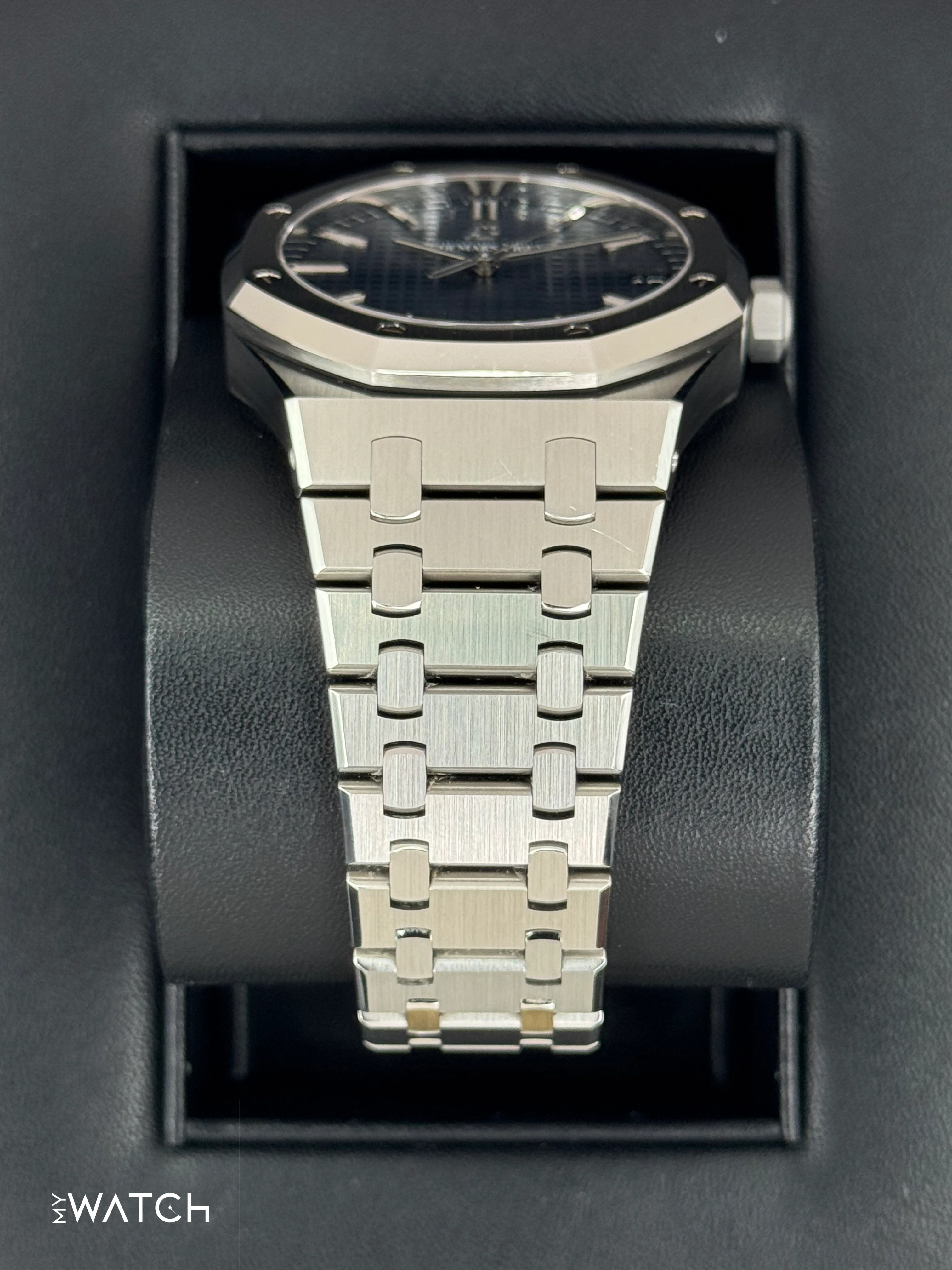 2019 Audemars Piguet Royal Oak 41mm 15500ST Blue Dial - Image 3