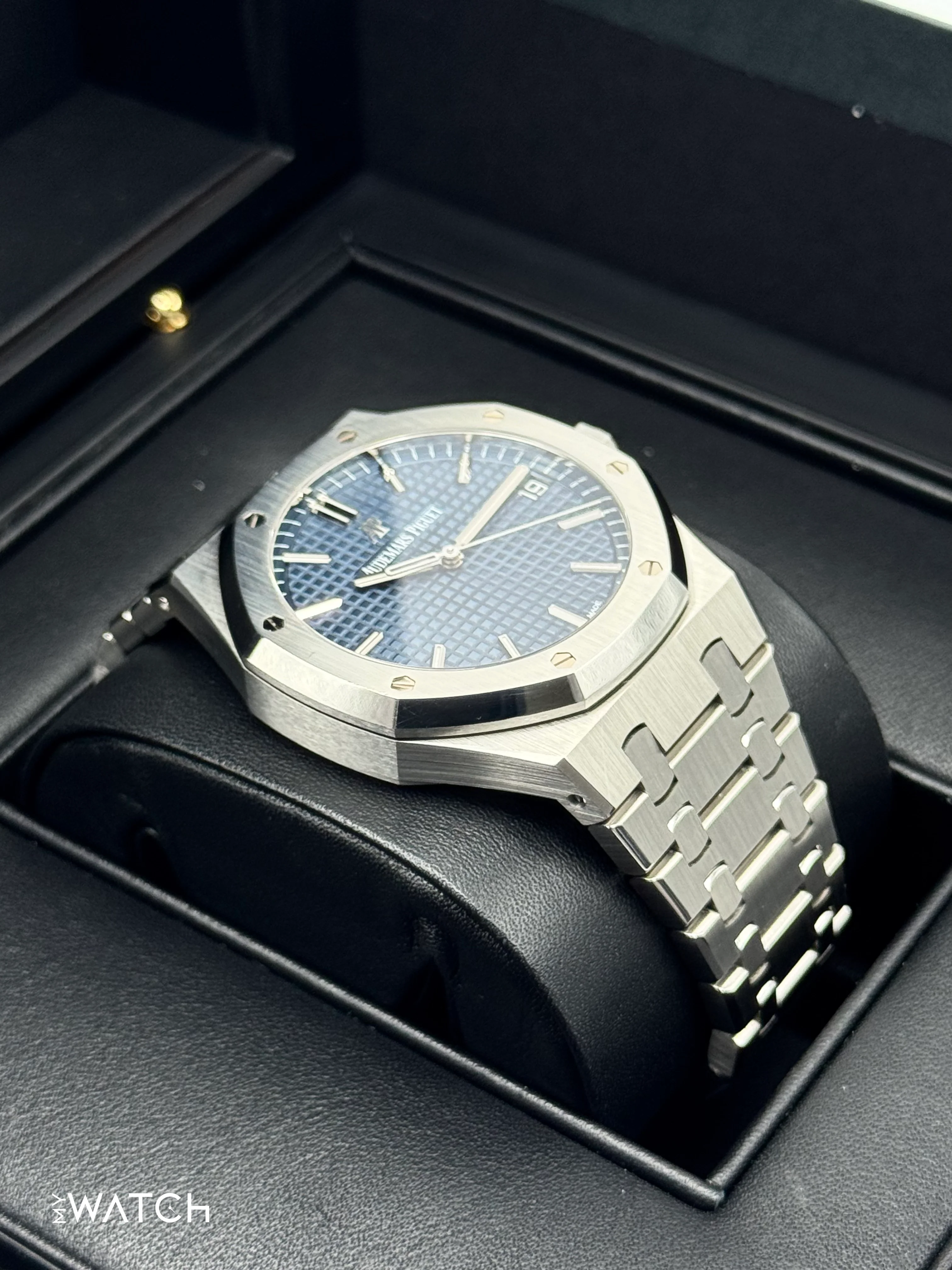 2019 Audemars Piguet Royal Oak 41mm 15500ST Blue Dial - Image 6