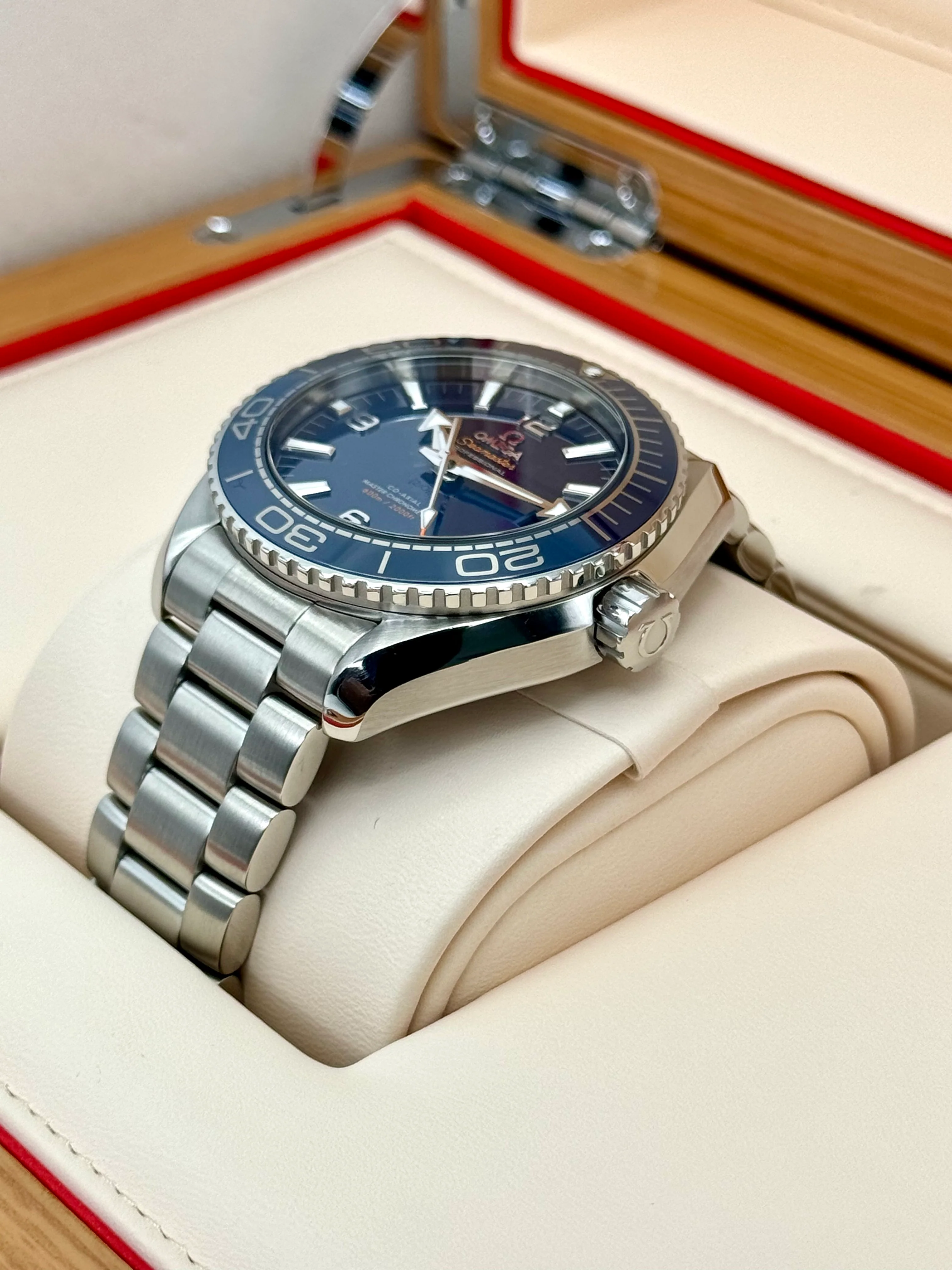 2019 Omega Seamaster Planet Ocean 43.5mm 215.30.44.21.03.001 Blue Dial - Image 5
