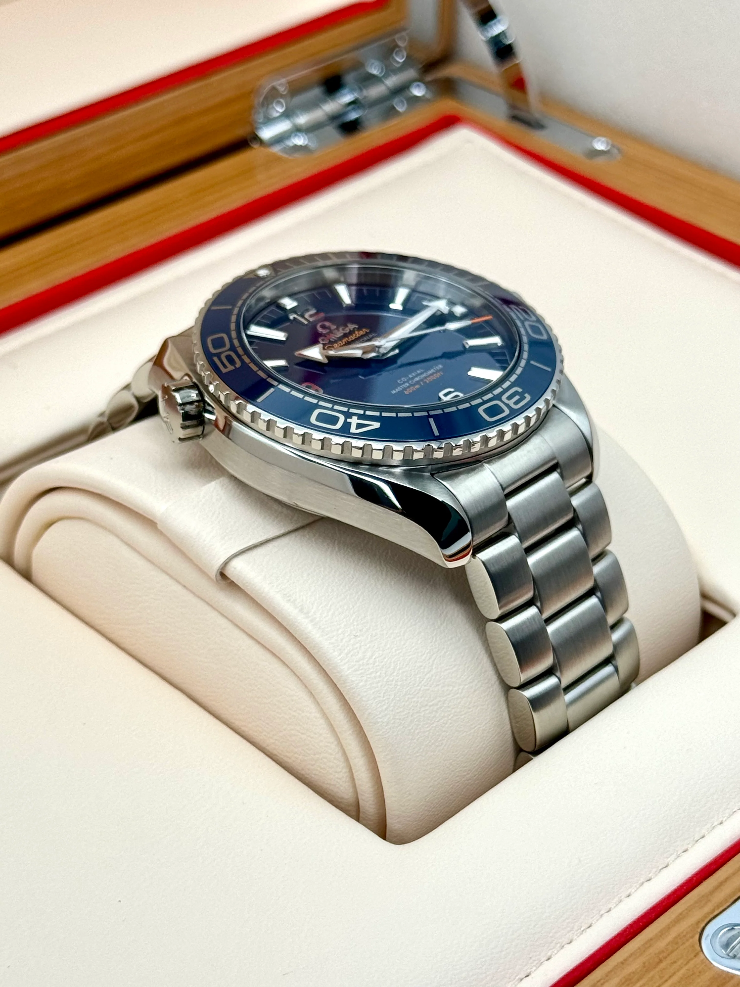 2019 Omega Seamaster Planet Ocean 43.5mm 215.30.44.21.03.001 Blue Dial - Image 6