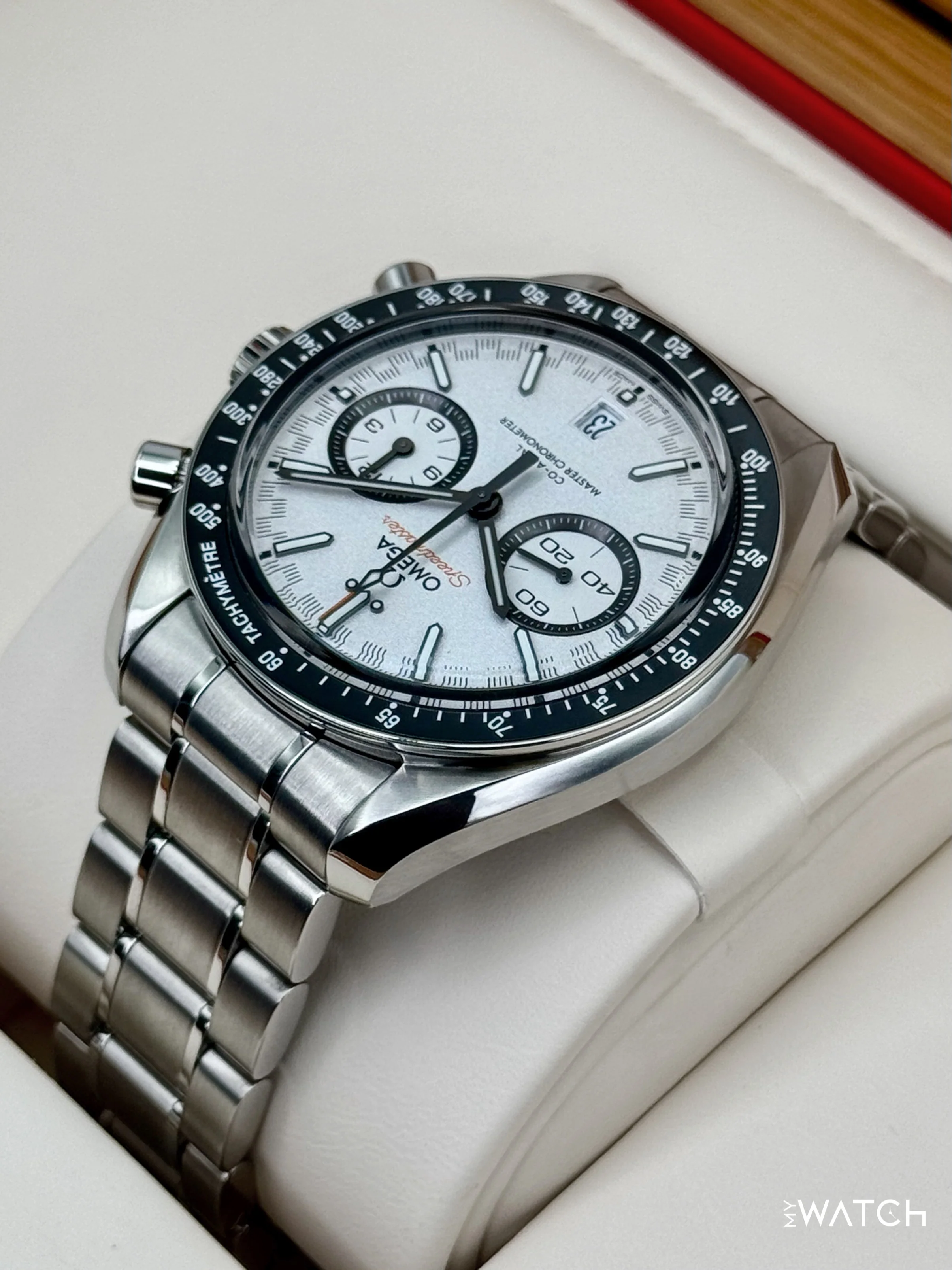2019 Omega Speedmaster Racing 44.2mm 329.30.44.51.04.001 White Dial - Image 7