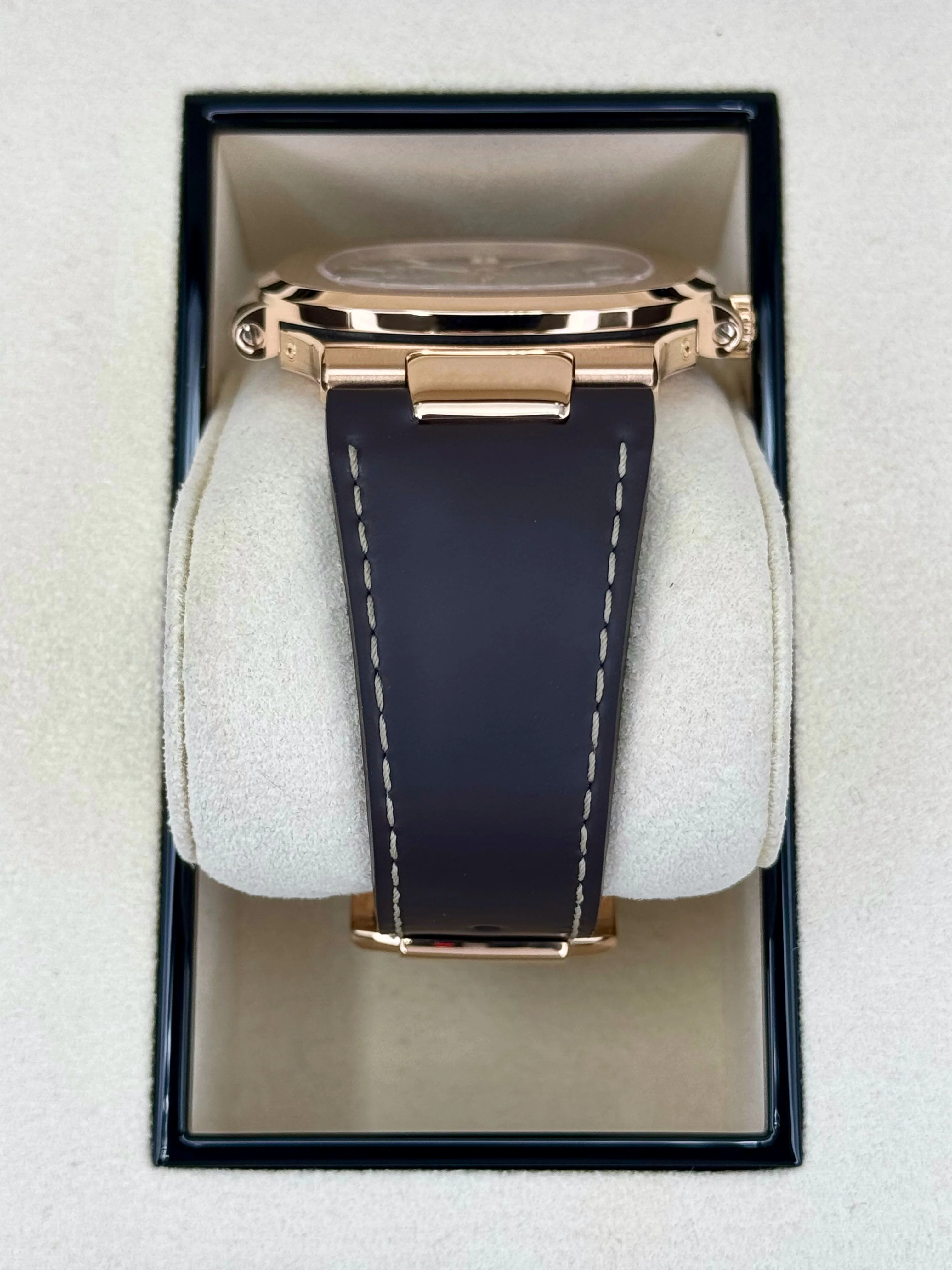 2019 Patek Philippe Nautilus 40mm 5712R  Rose Gold Brown Dial - Image 3