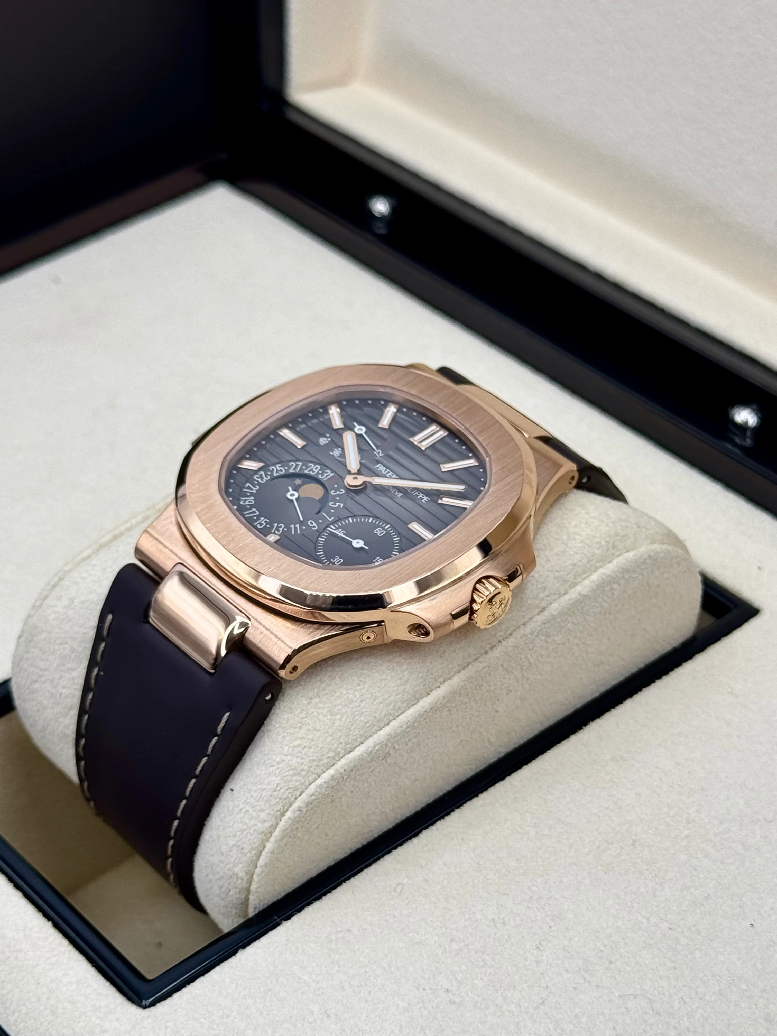 2019 Patek Philippe Nautilus 40mm 5712R  Rose Gold Brown Dial - Image 5