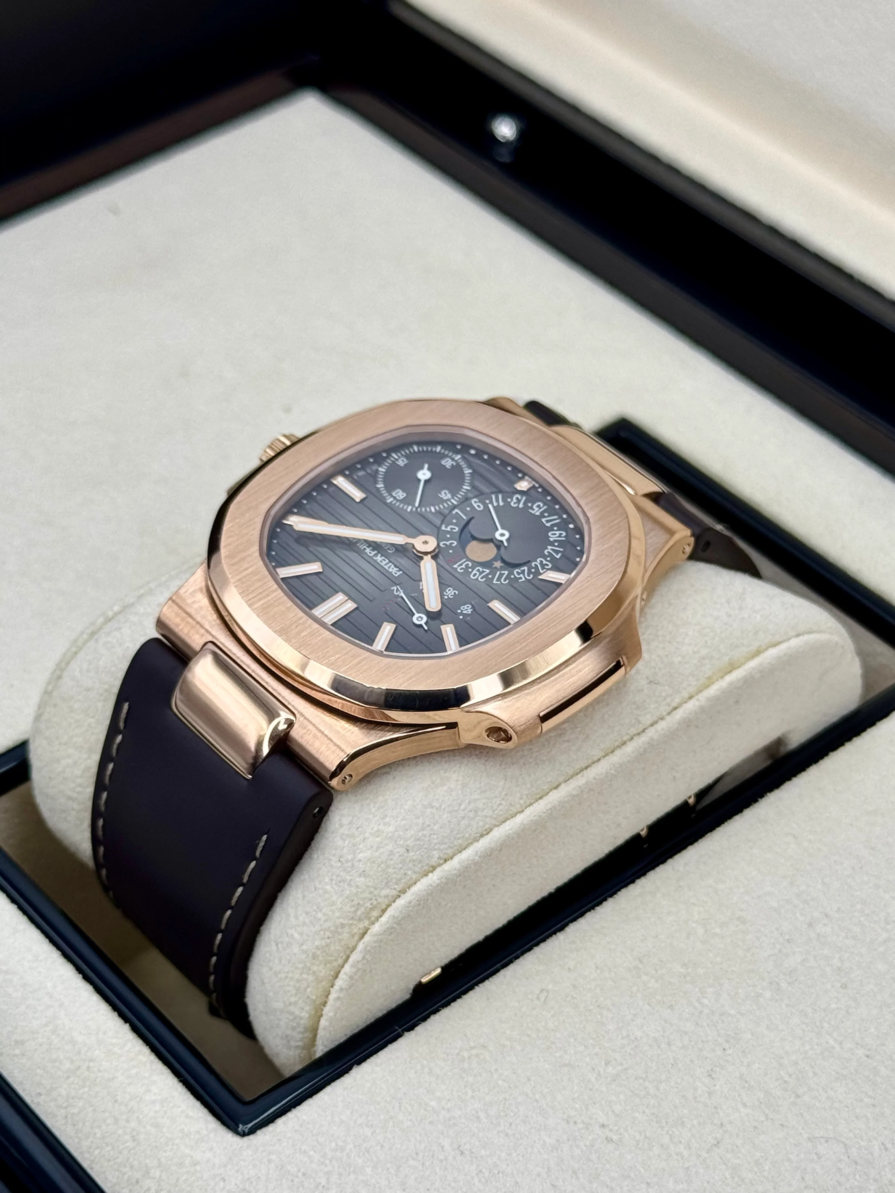 2019 Patek Philippe Nautilus 40mm 5712R  Rose Gold Brown Dial - Image 7