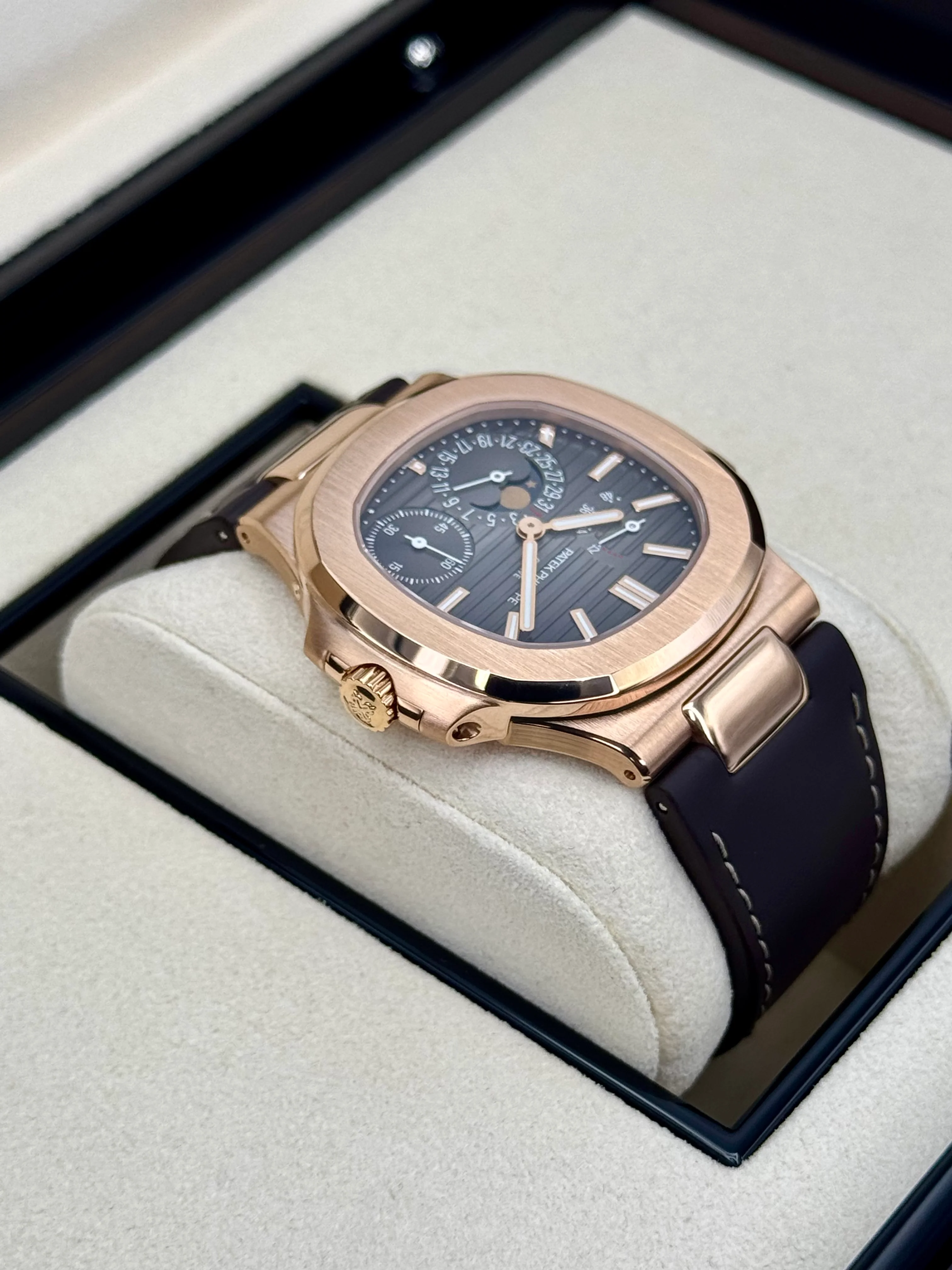 2019 Patek Philippe Nautilus 40mm 5712R  Rose Gold Brown Dial - Image 8
