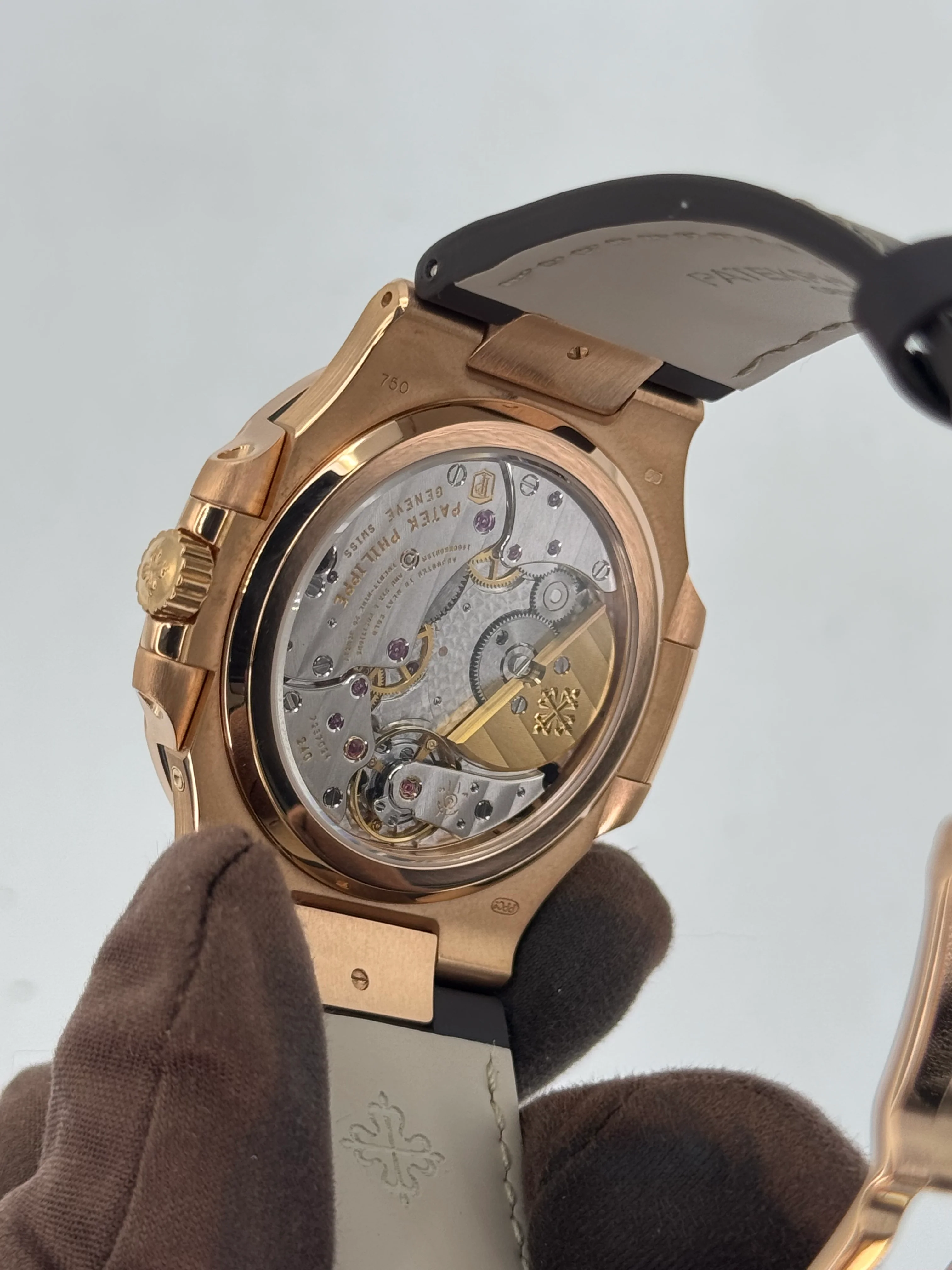 2019 Patek Philippe Nautilus 40mm 5712R  Rose Gold Brown Dial - Image 9