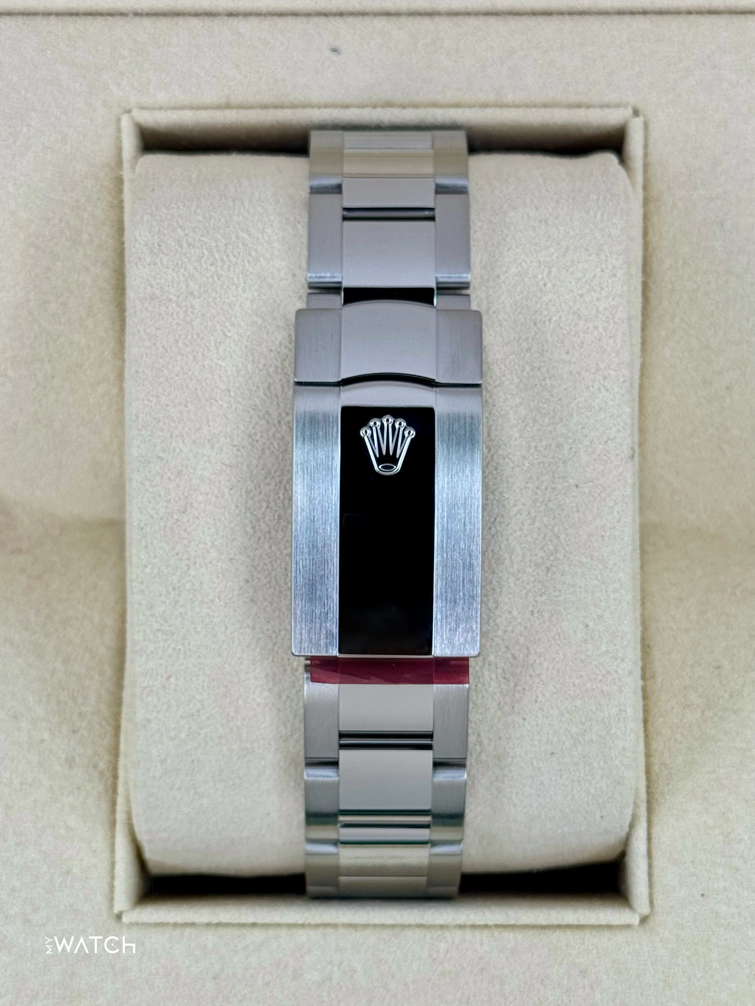 2019 Rolex Datejust 41mm 126334 Stainless Steel Oyster White Dial - Image 2