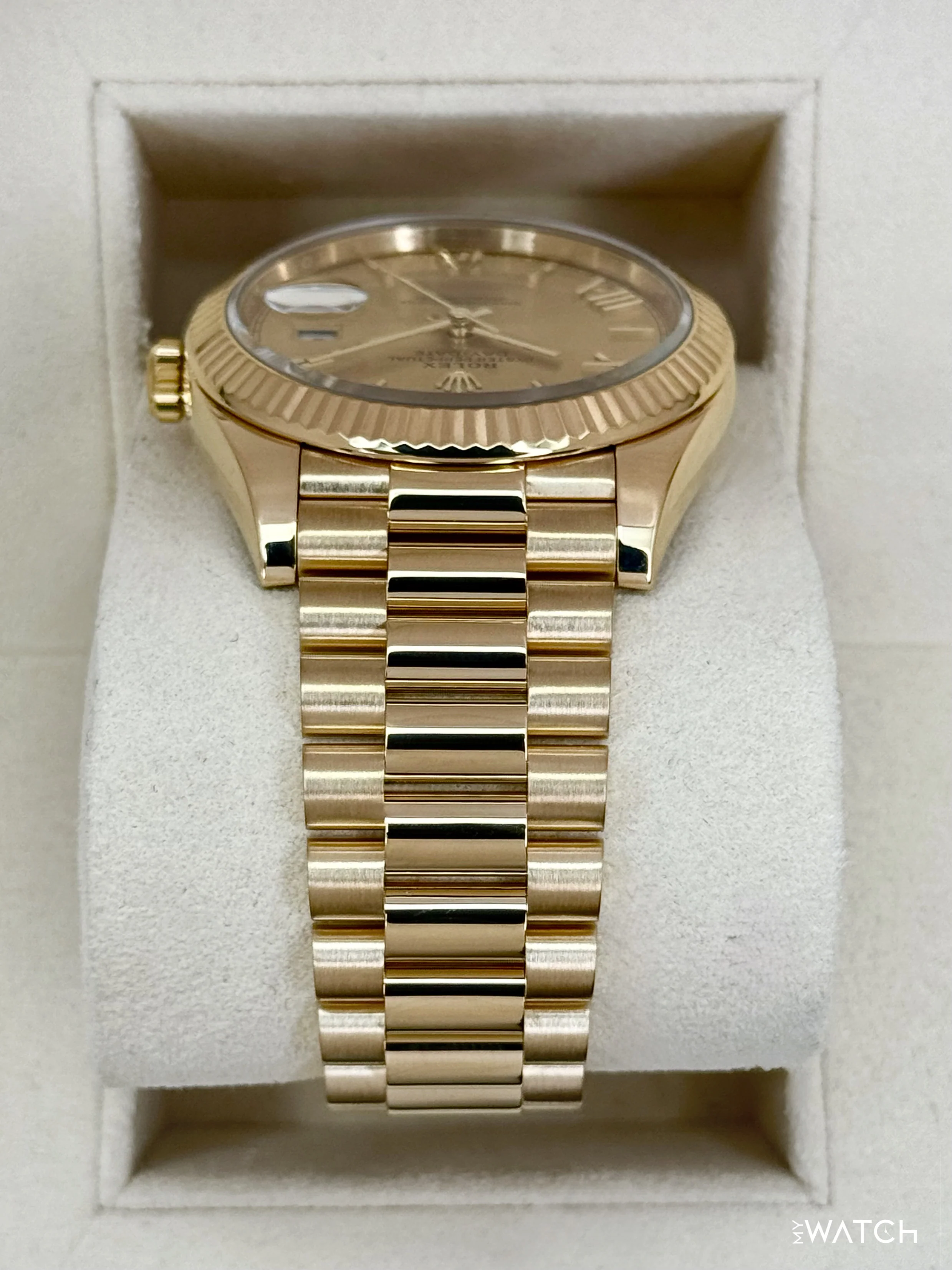 2019 Rolex Day-Date 40mm 228238 Presidential Champagne Dial - Image 4