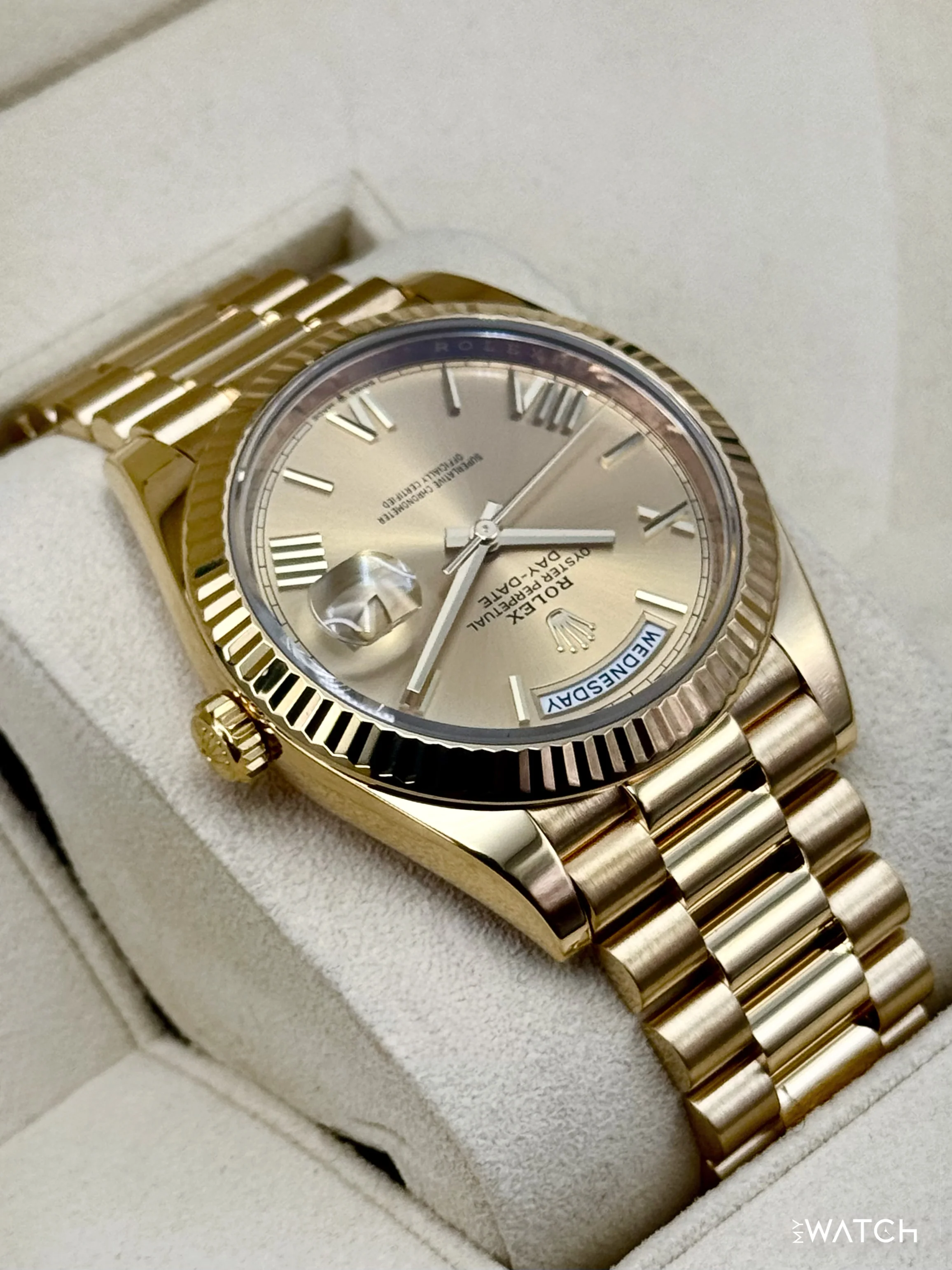 2019 Rolex Day-Date 40mm 228238 Presidential Champagne Dial - Image 8