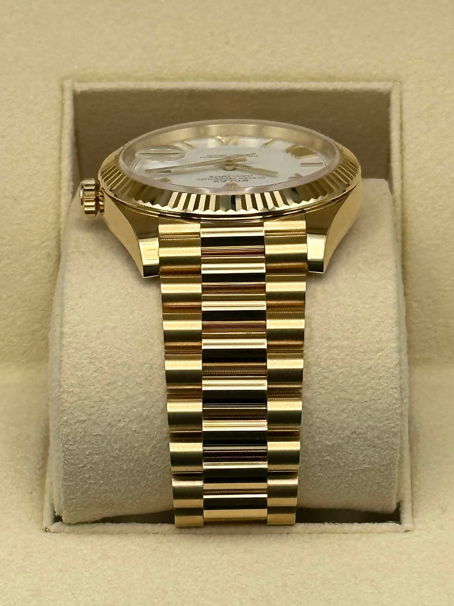 2019 Rolex Day-Date 40mm 228238 Presidential White Dial - Image 4