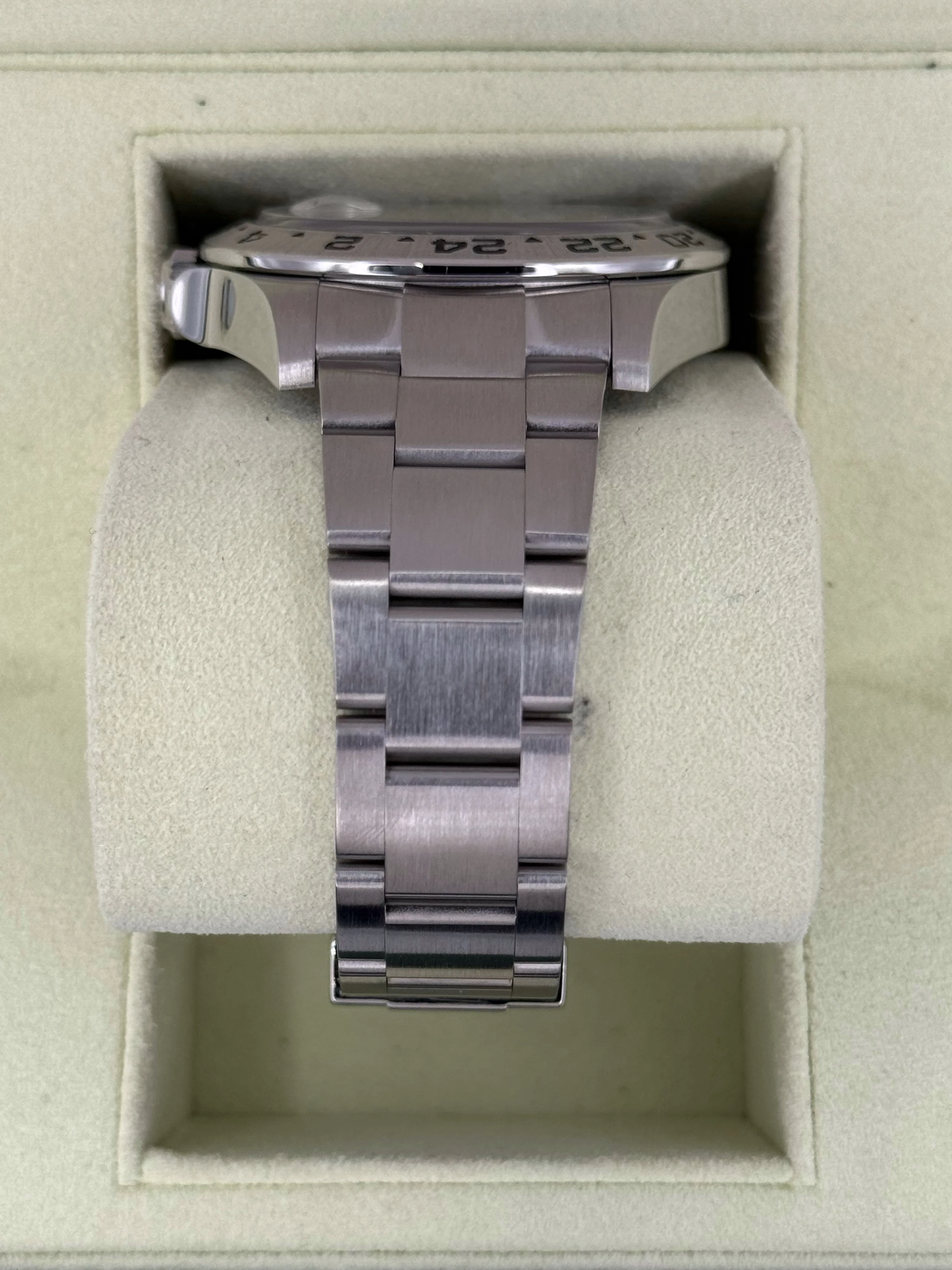 2019 Rolex Explorer II 42mm 216570 Stainless Steel Polar White Dial - Image 4